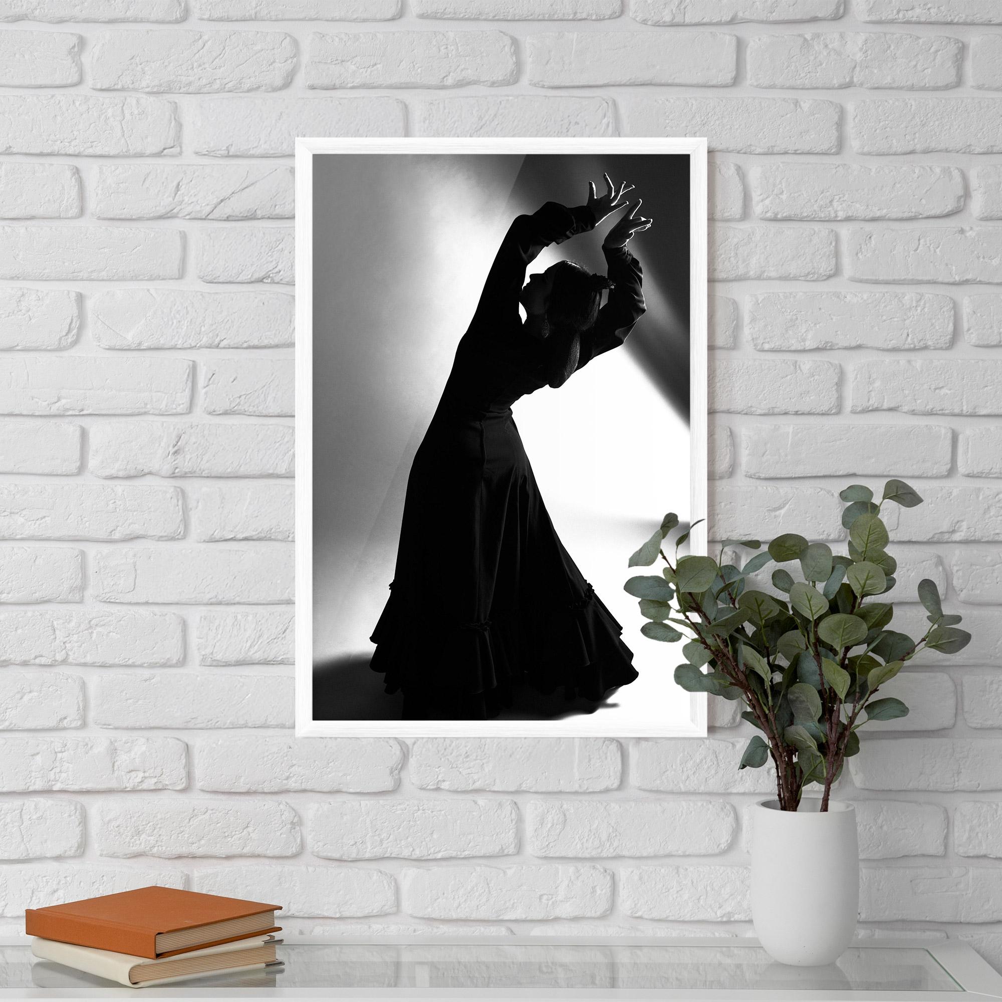 Рамкиран постер Full Shot Dancer mockup 5