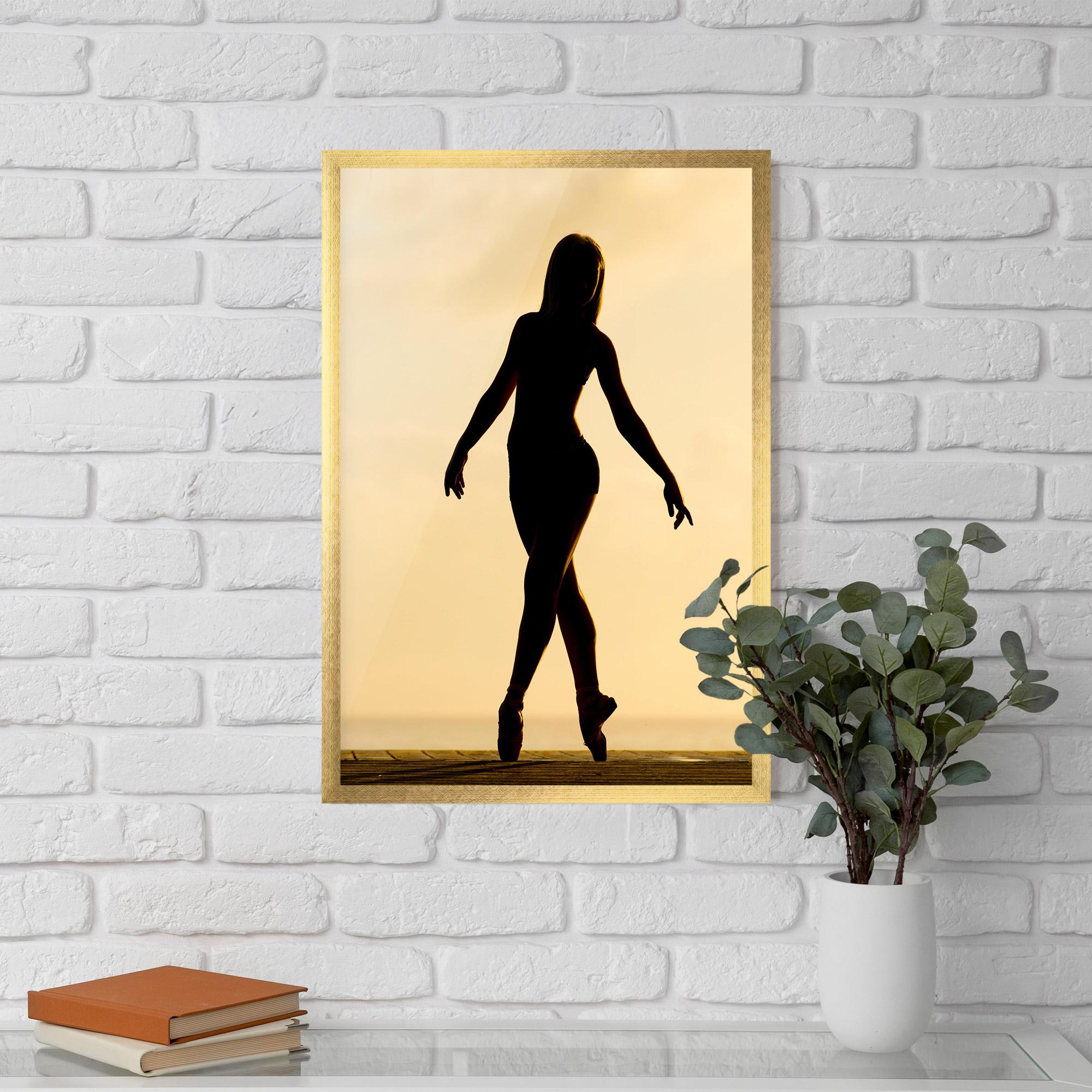 Рамкиран постер Ballet On Cream mockup 5