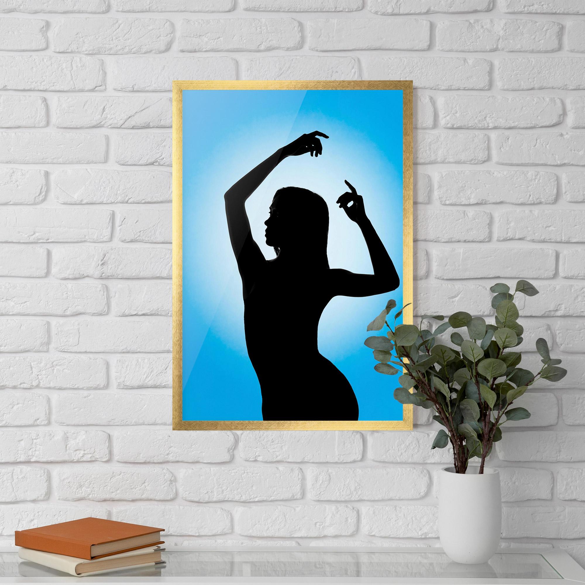 Рамкиран постер Blue Background mockup 5