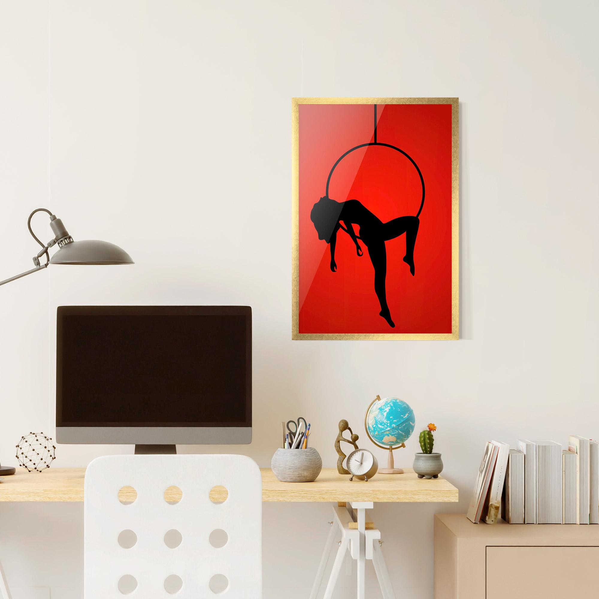 Рамкиран постер Dancer Shilouette mockup 6