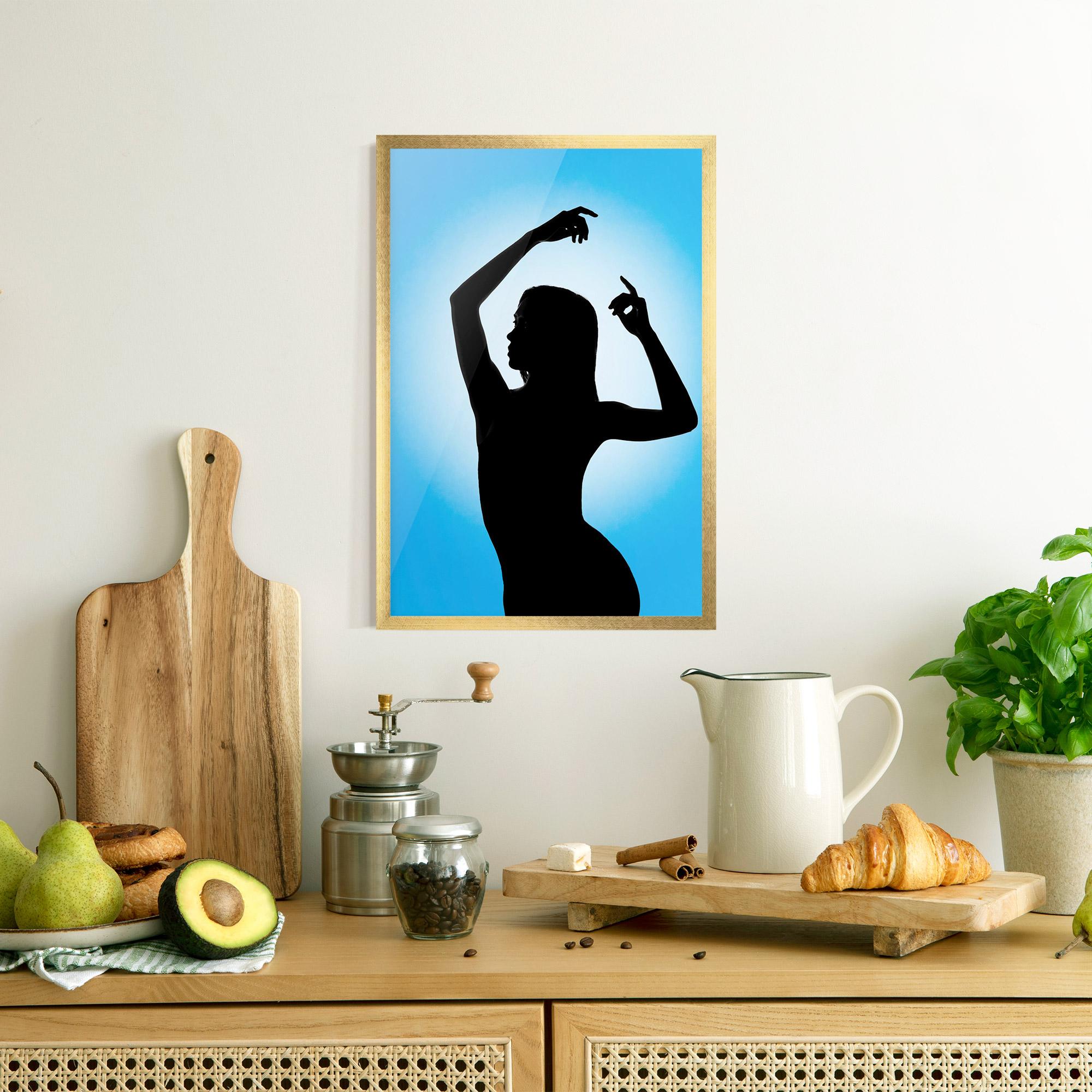 Рамкиран постер Blue Background mockup 8