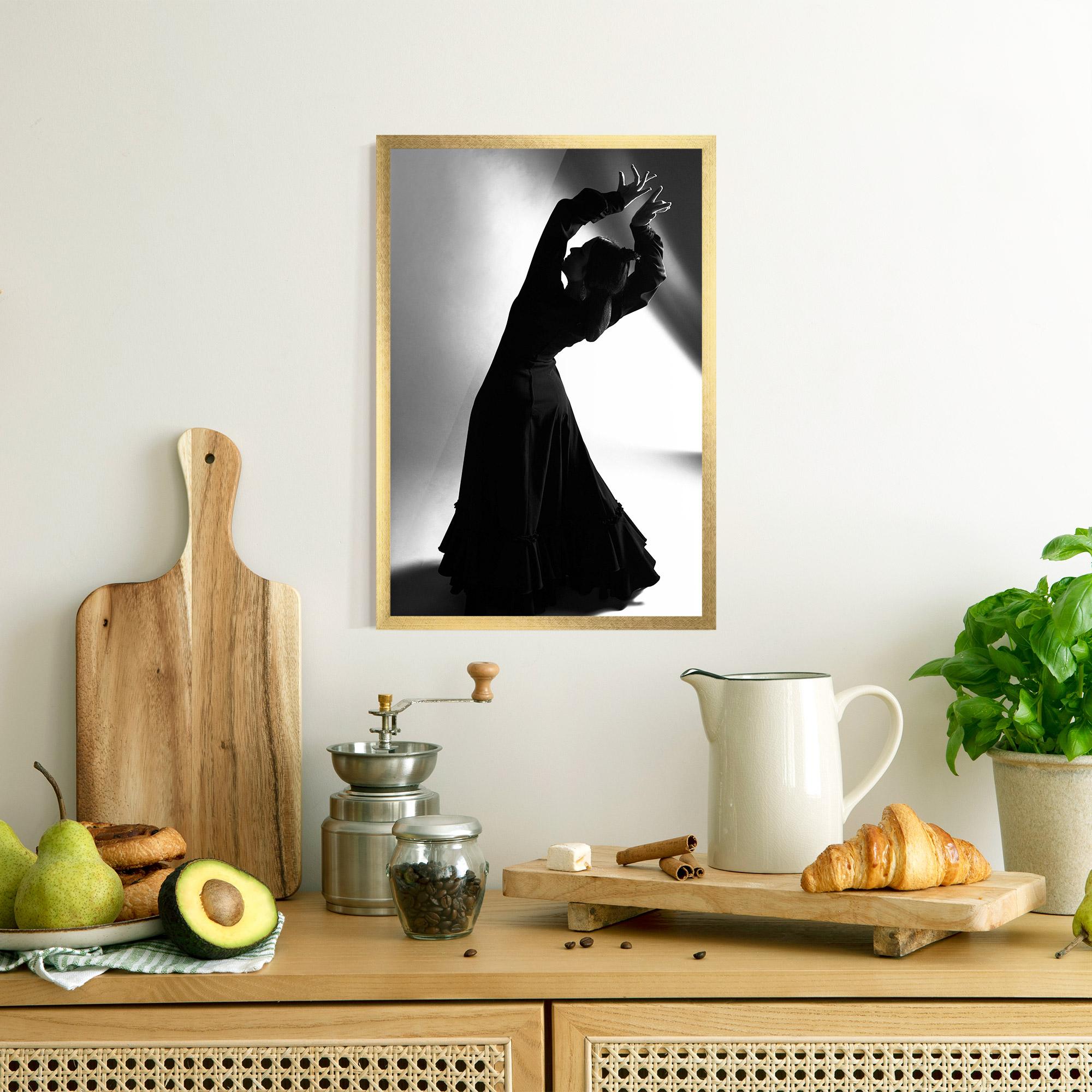 Рамкиран постер Full Shot Dancer mockup 8