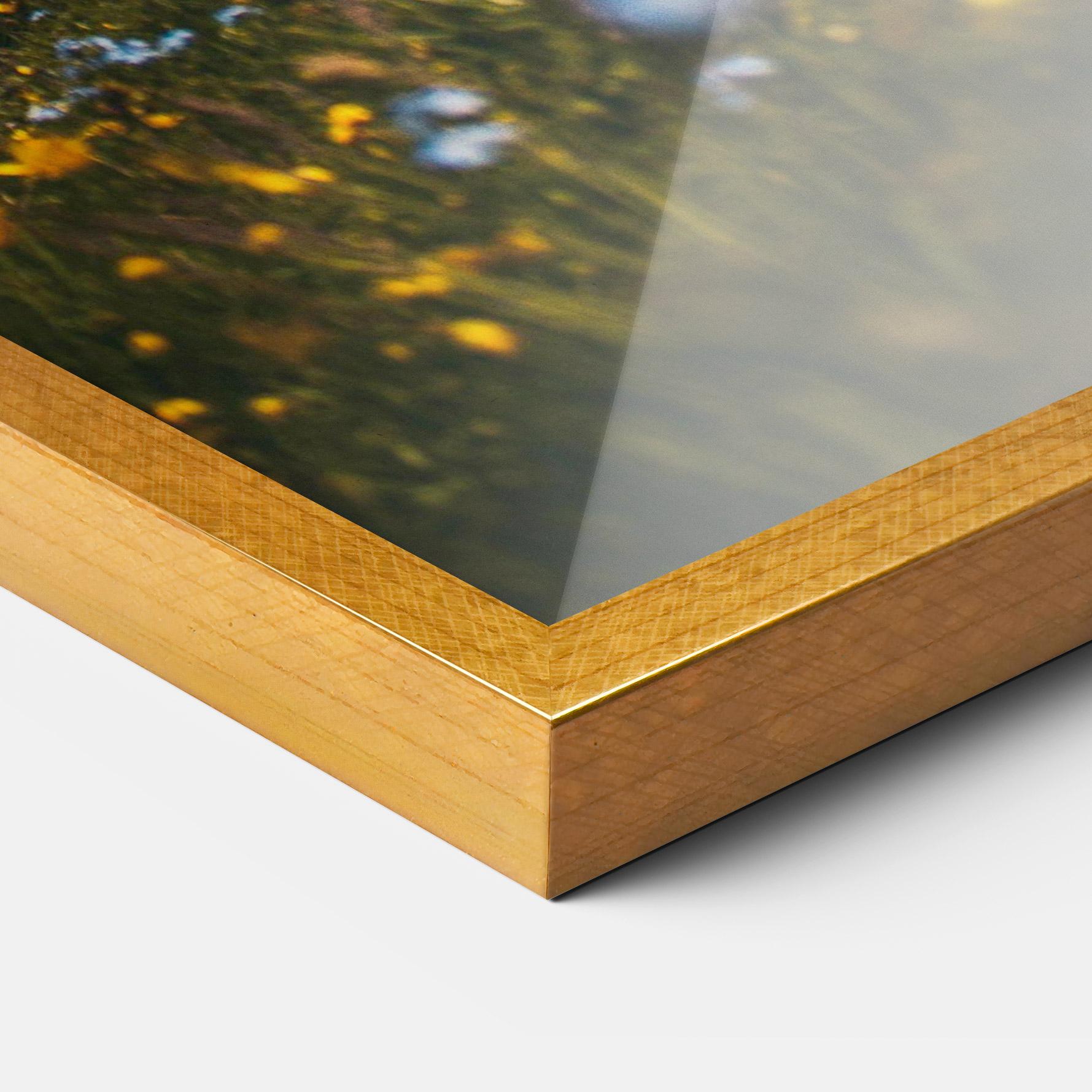 Рамкиран постер Foggy Mountain View mockup 3