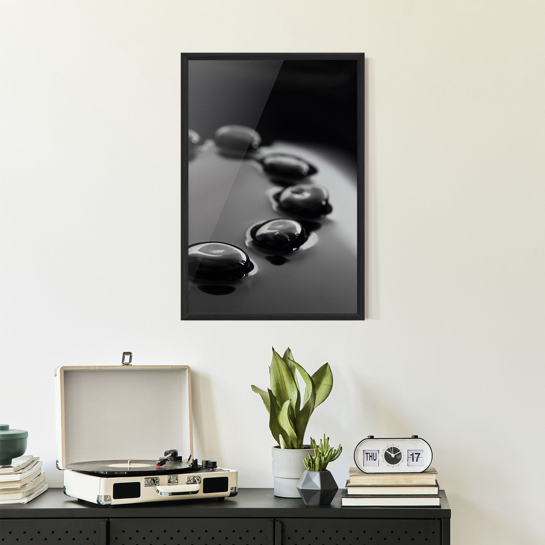 Black Small Stones mockup 2