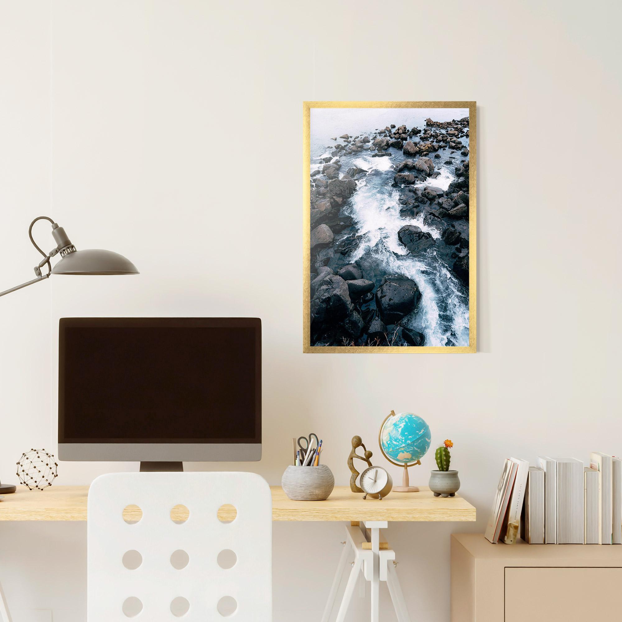 Рамкиран постер Mountain River Rock mockup 6