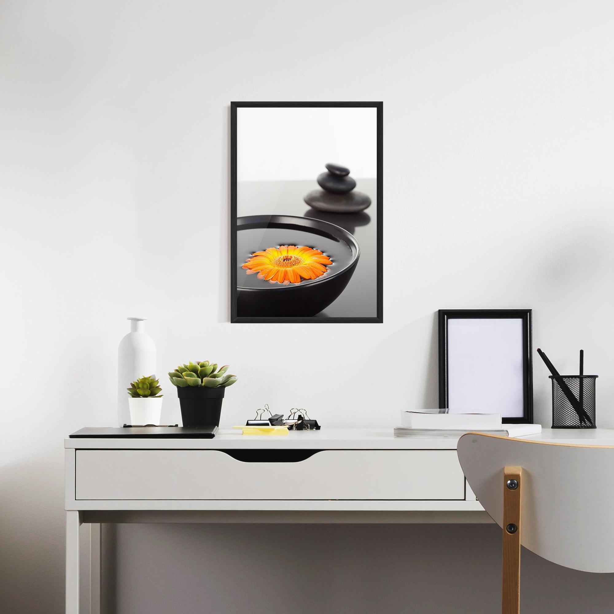 Рамкиран постер Stone Orange Flower mockup 7