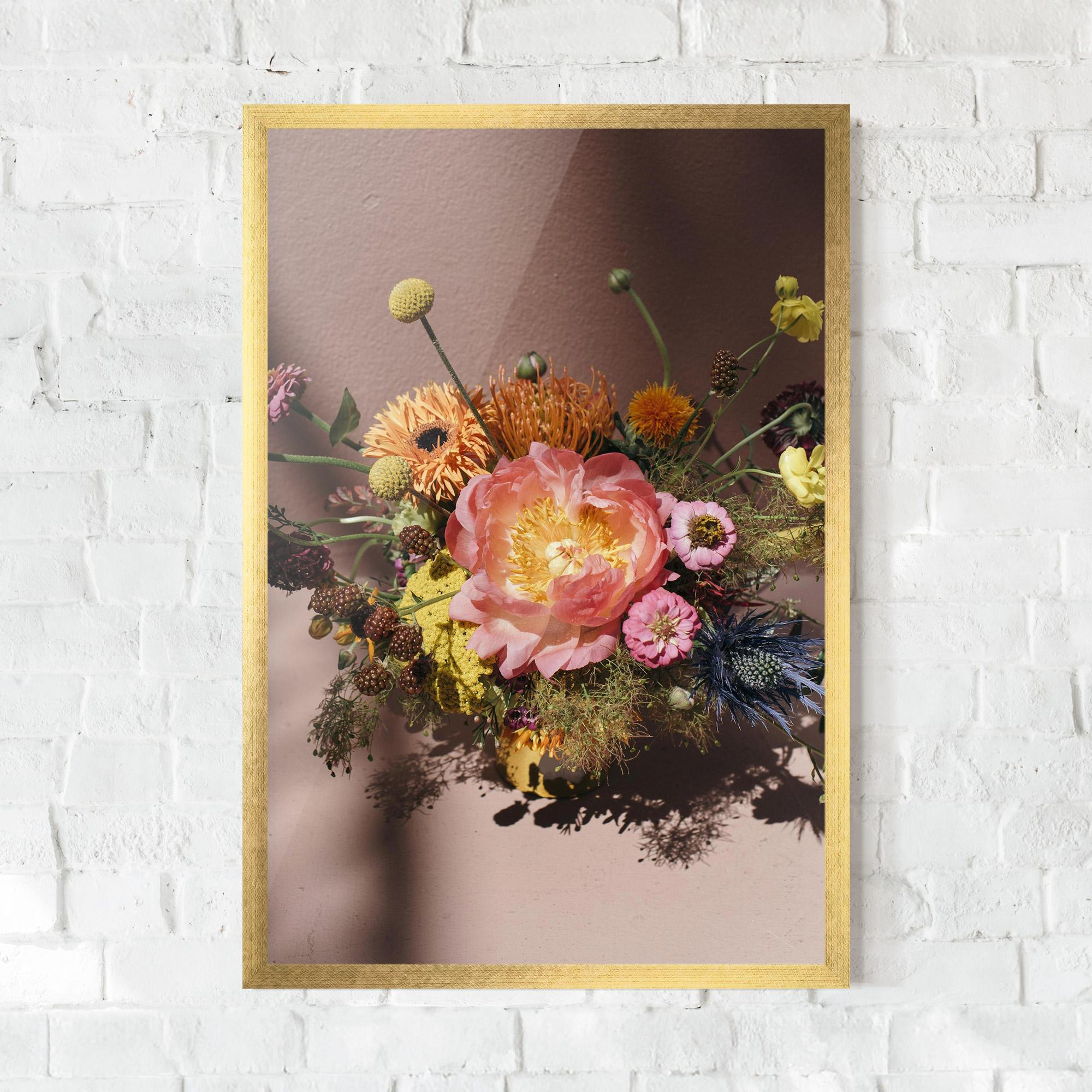 Рамкиран постер Pastel Orange Bouquet mockup 0