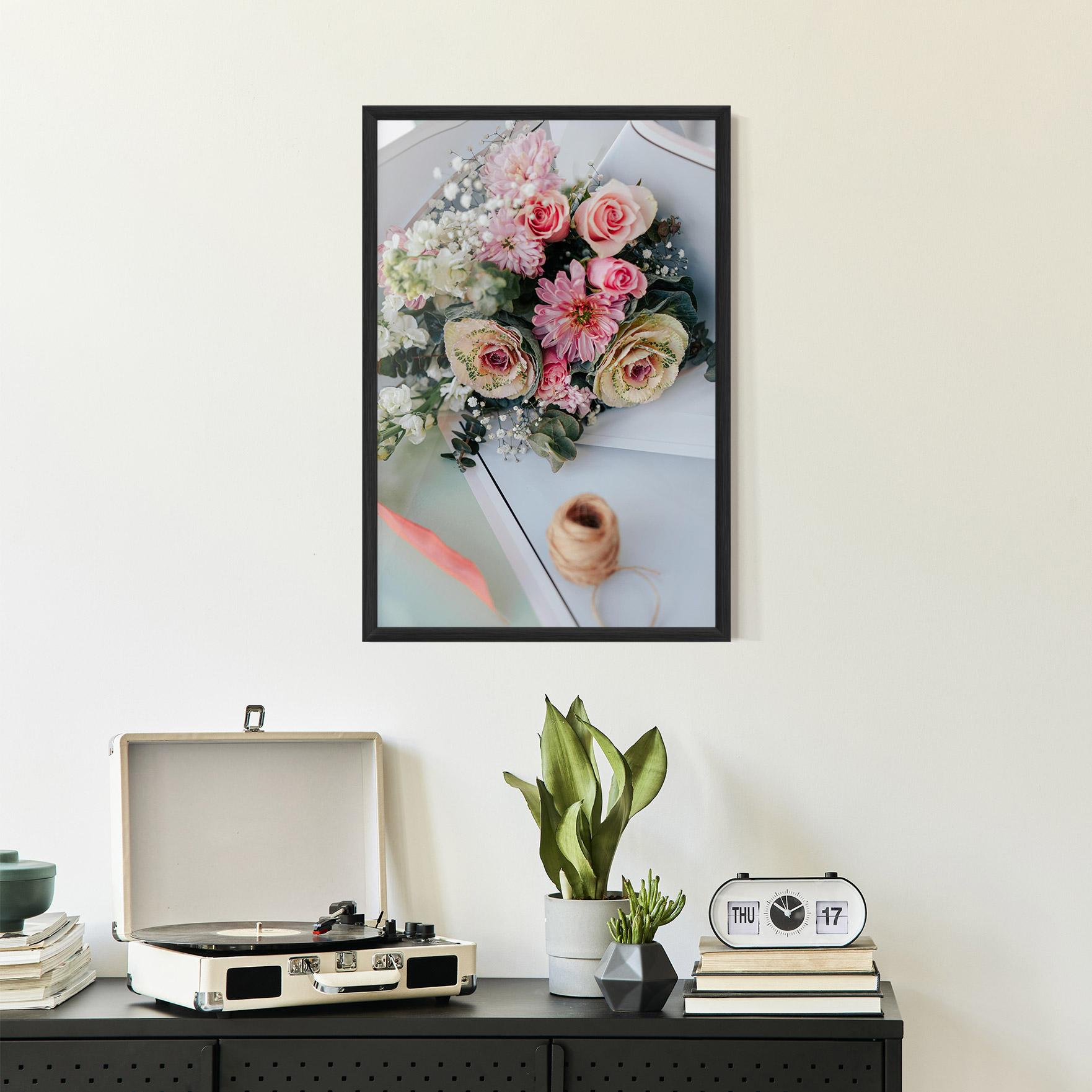 Рамкиран постер Table Bouquet mockup 2