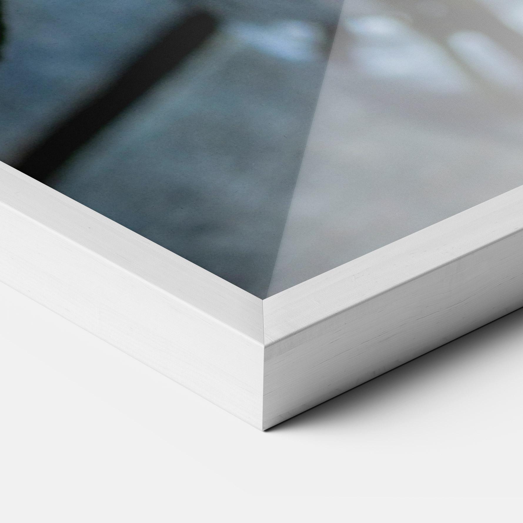 Рамкиран постер Red Orange Roses Bouquet mockup 3