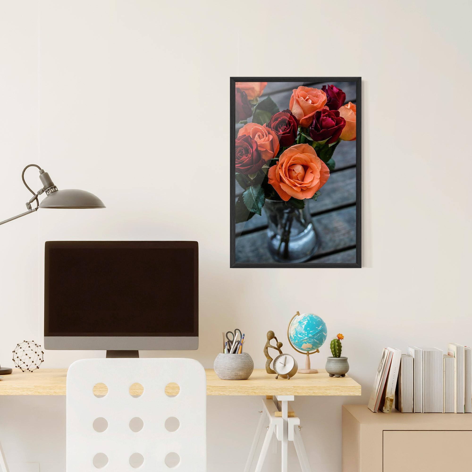 Рамкиран постер Red Orange Roses Bouquet mockup 6