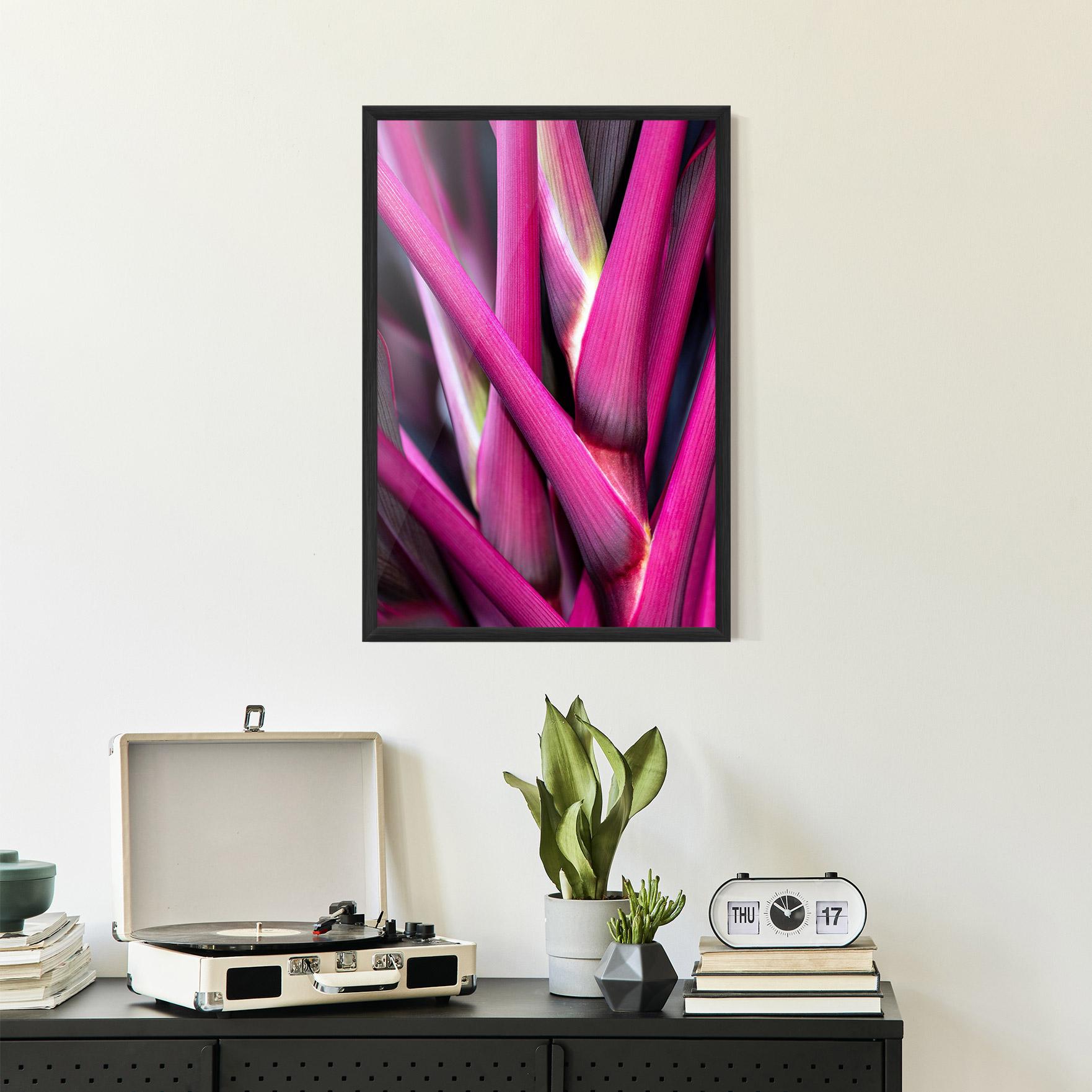 Рамкиран постер Purple Exotic Plant mockup 2