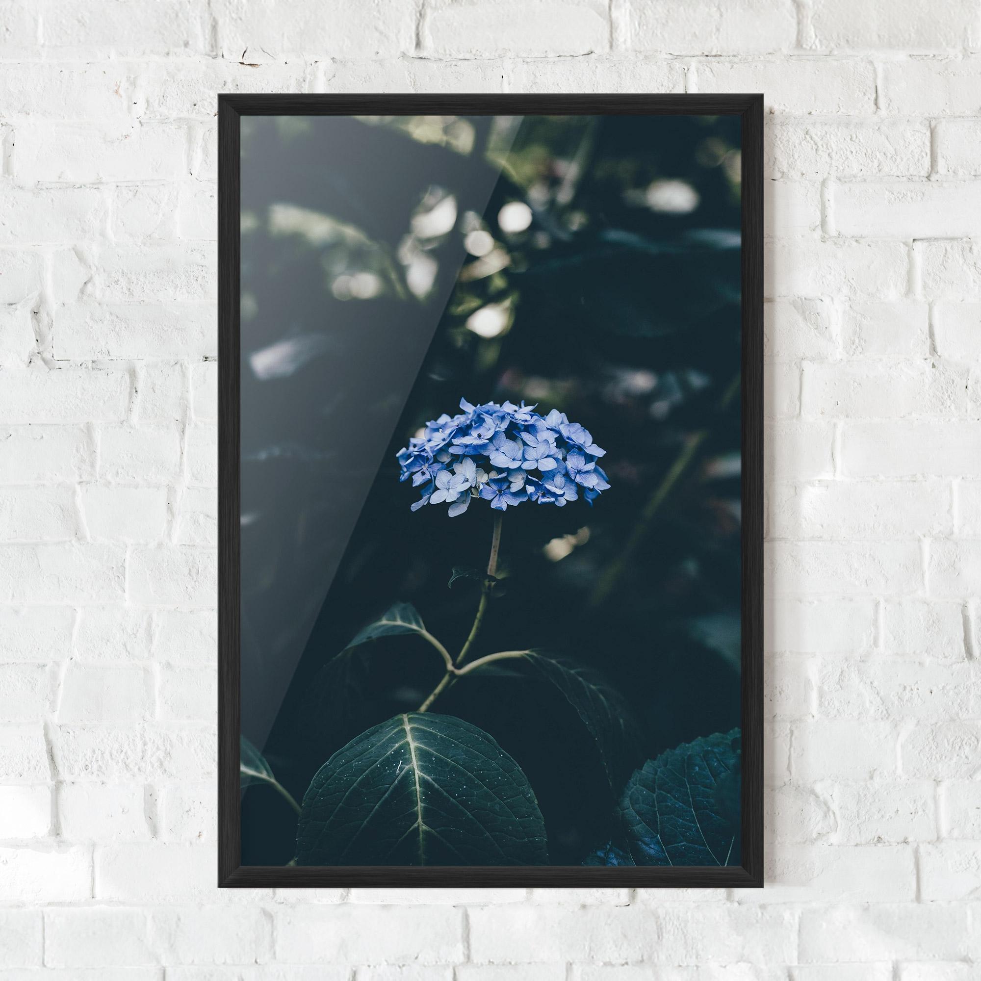 Рамкиран постер Forest Blue Flower mockup 0