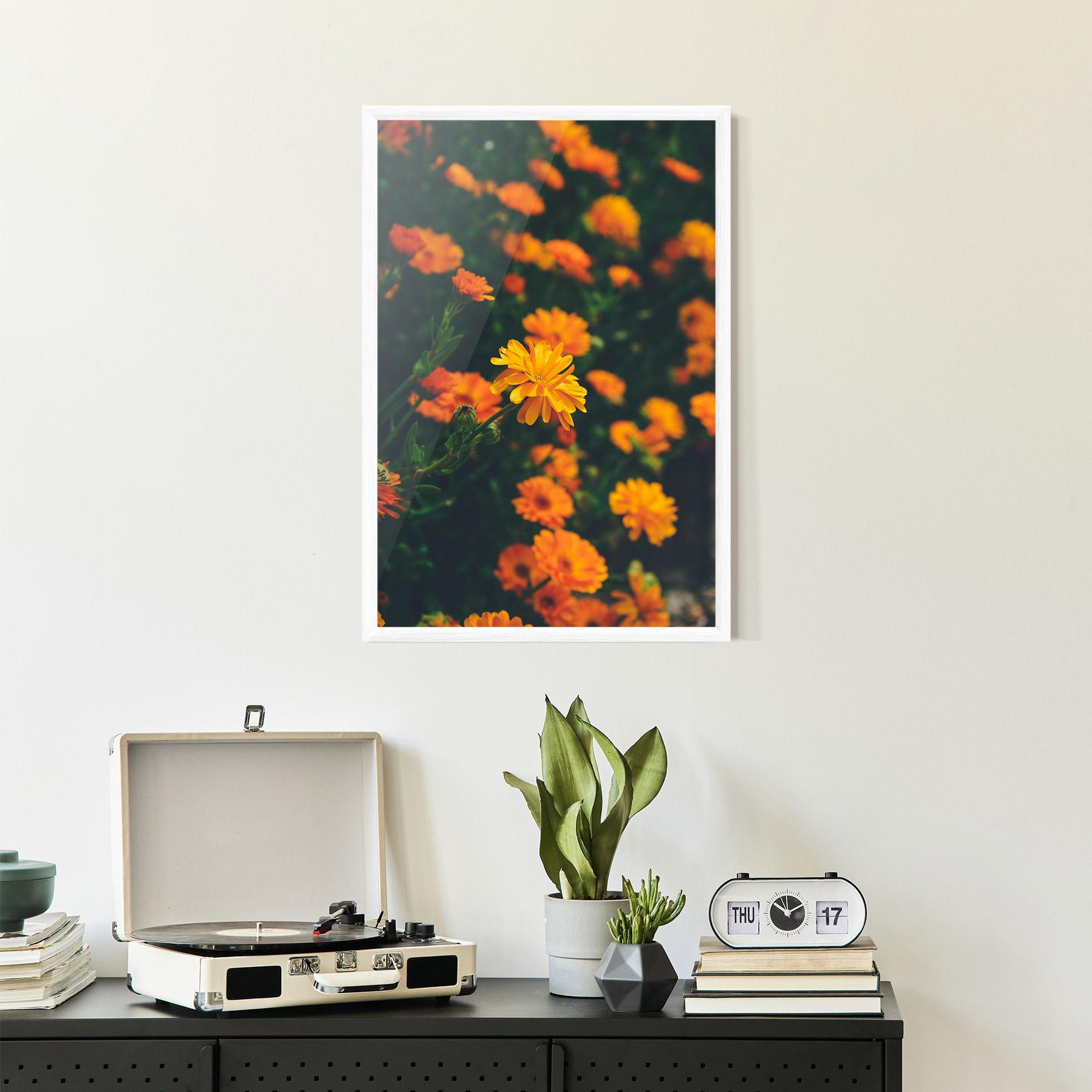 Рамкиран постер Garden Orange Flowers mockup 2