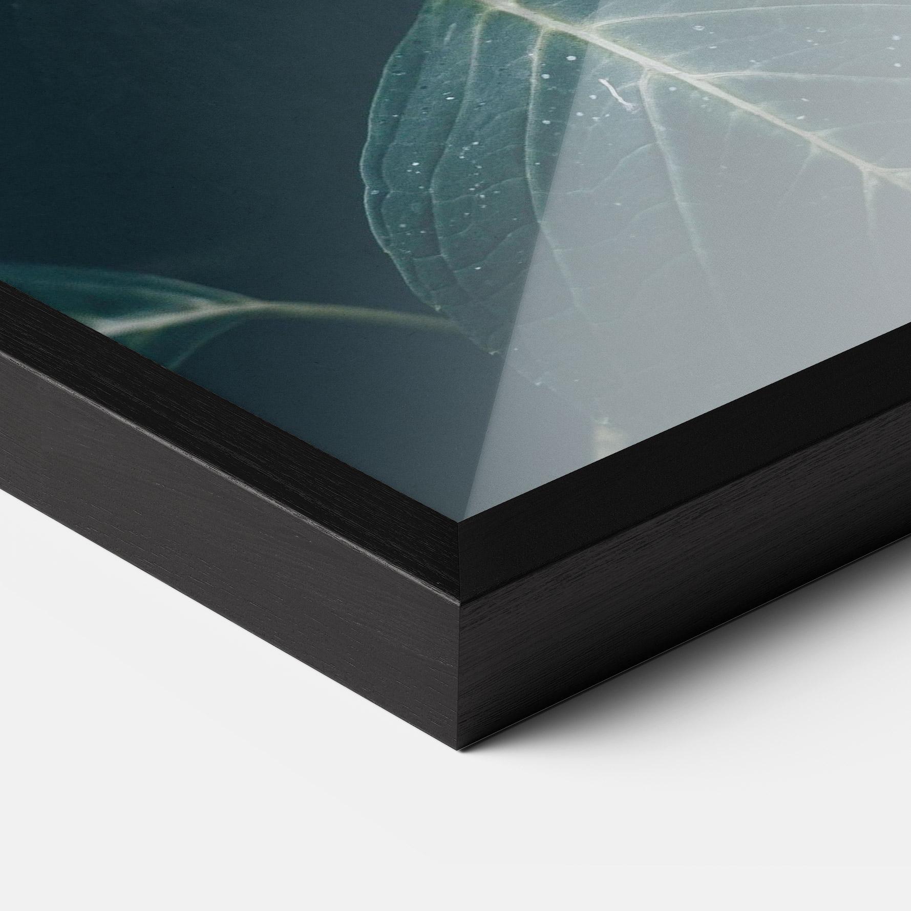 Рамкиран постер Forest Blue Flower mockup 3