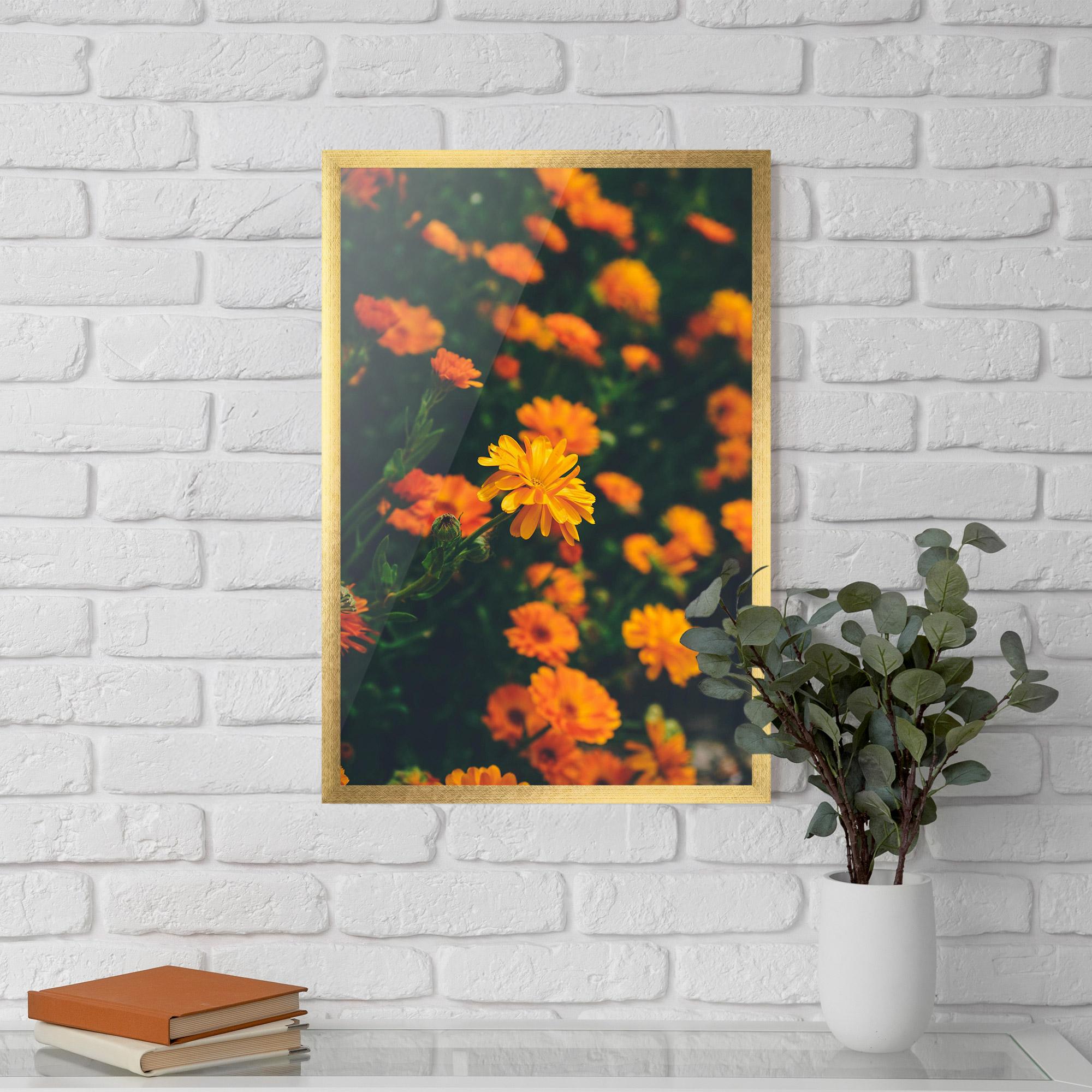 Рамкиран постер Garden Orange Flowers mockup 5