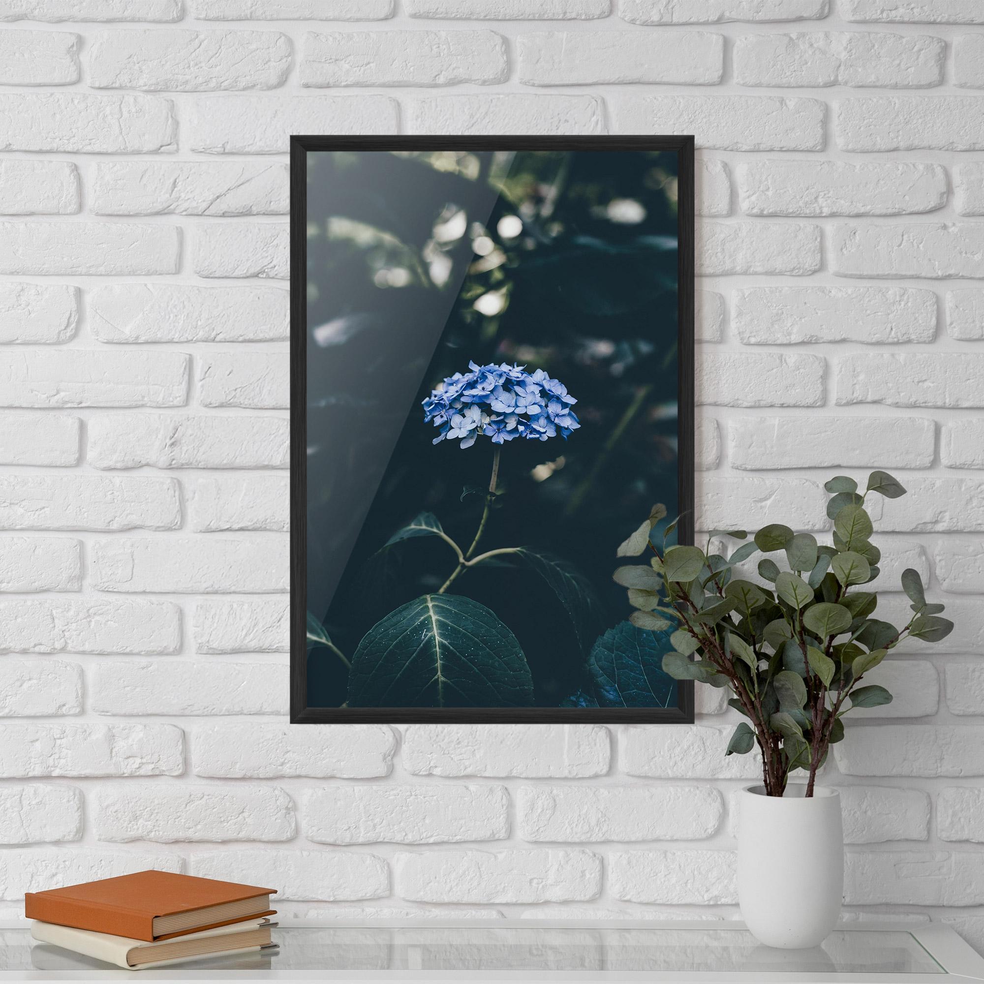 Рамкиран постер Forest Blue Flower mockup 5