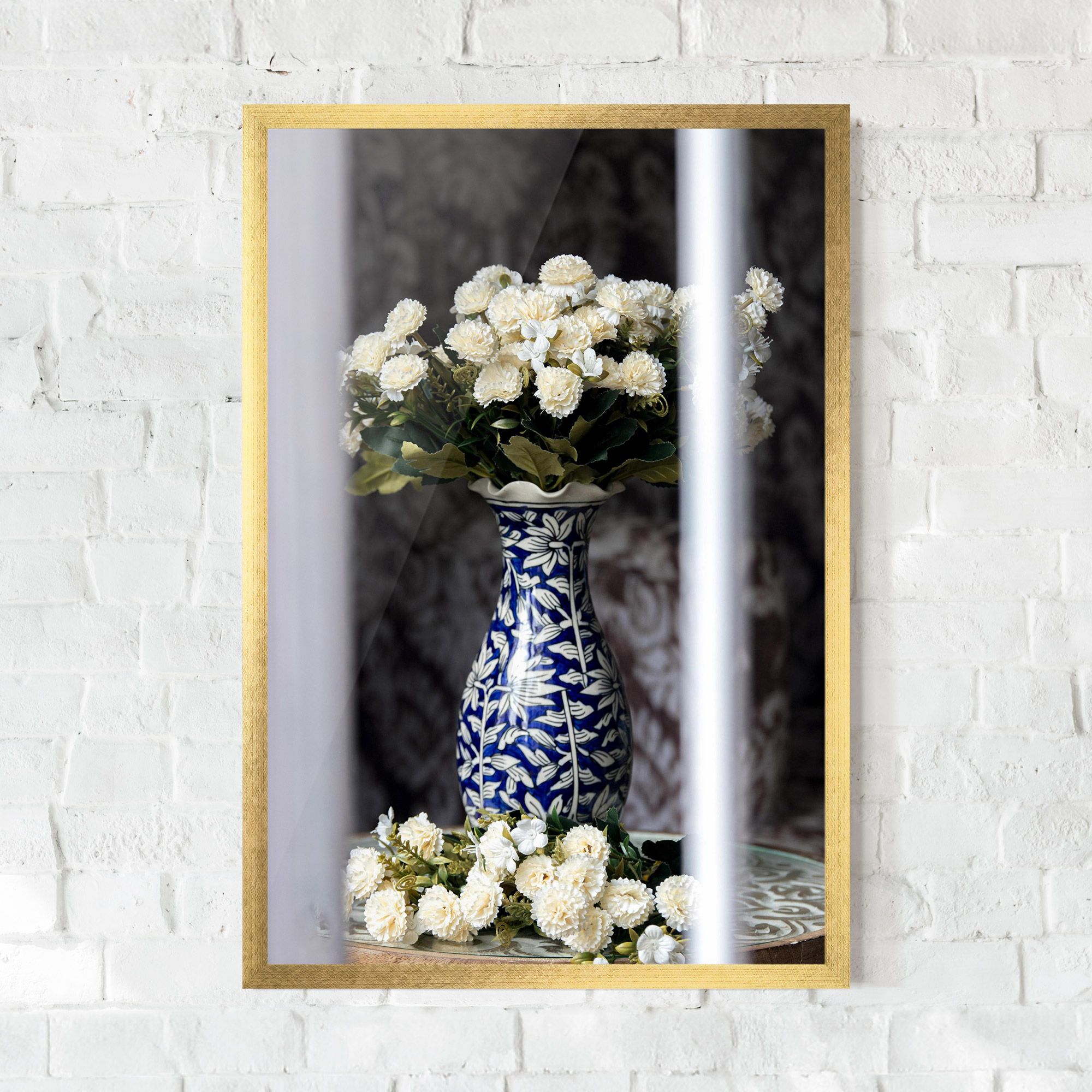 Blue Patern Vase mockup 0