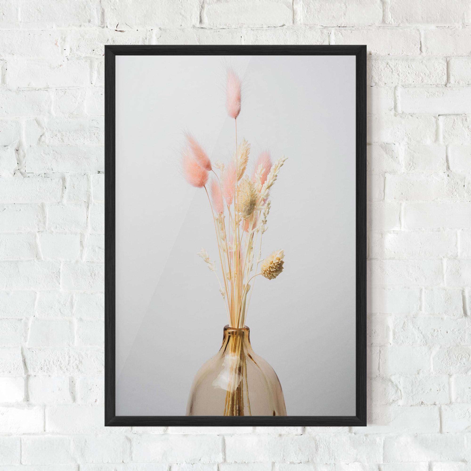Рамкиран постер Pink Cream Flower Vase mockup 0