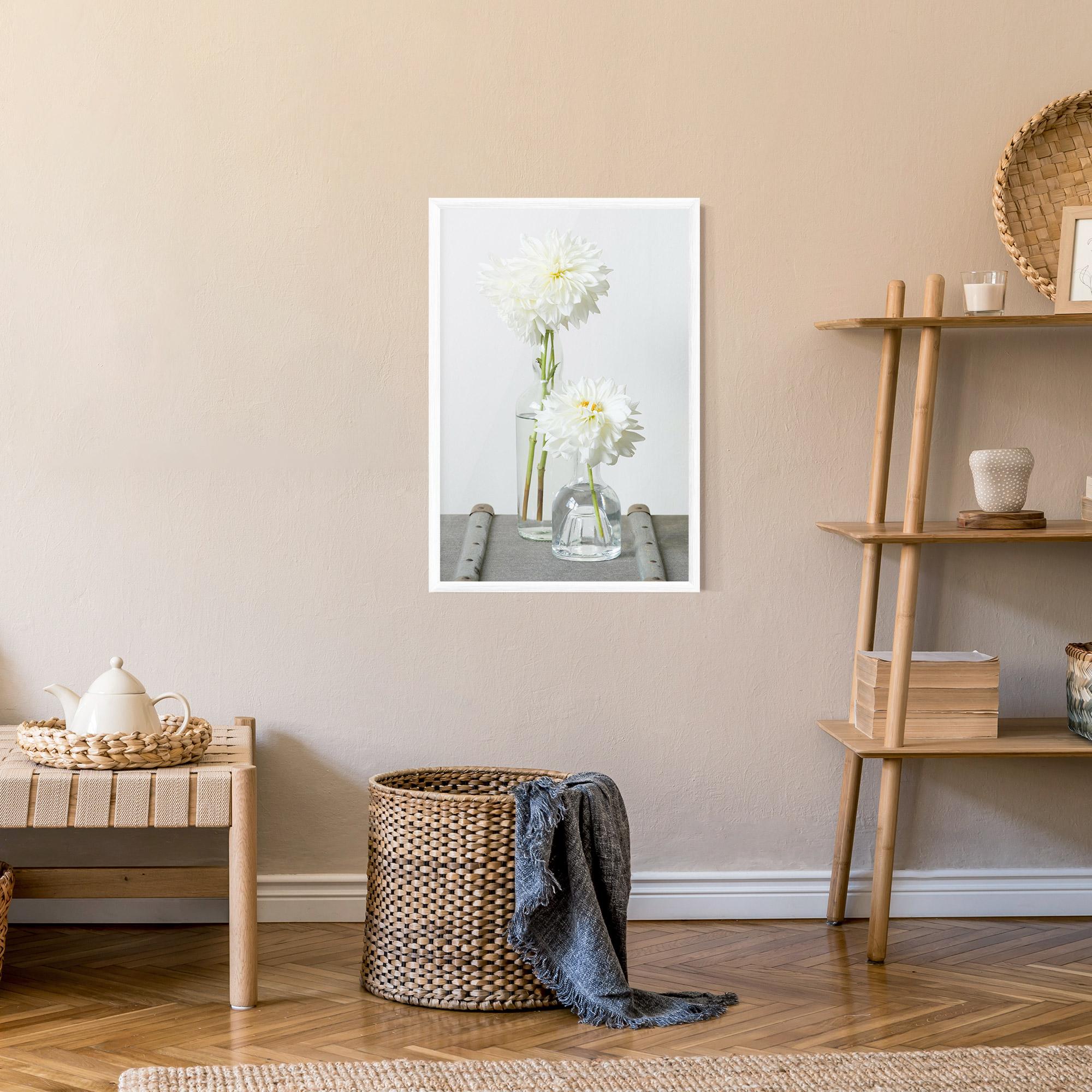 Рамкиран постер Big Flower Vase mockup 9