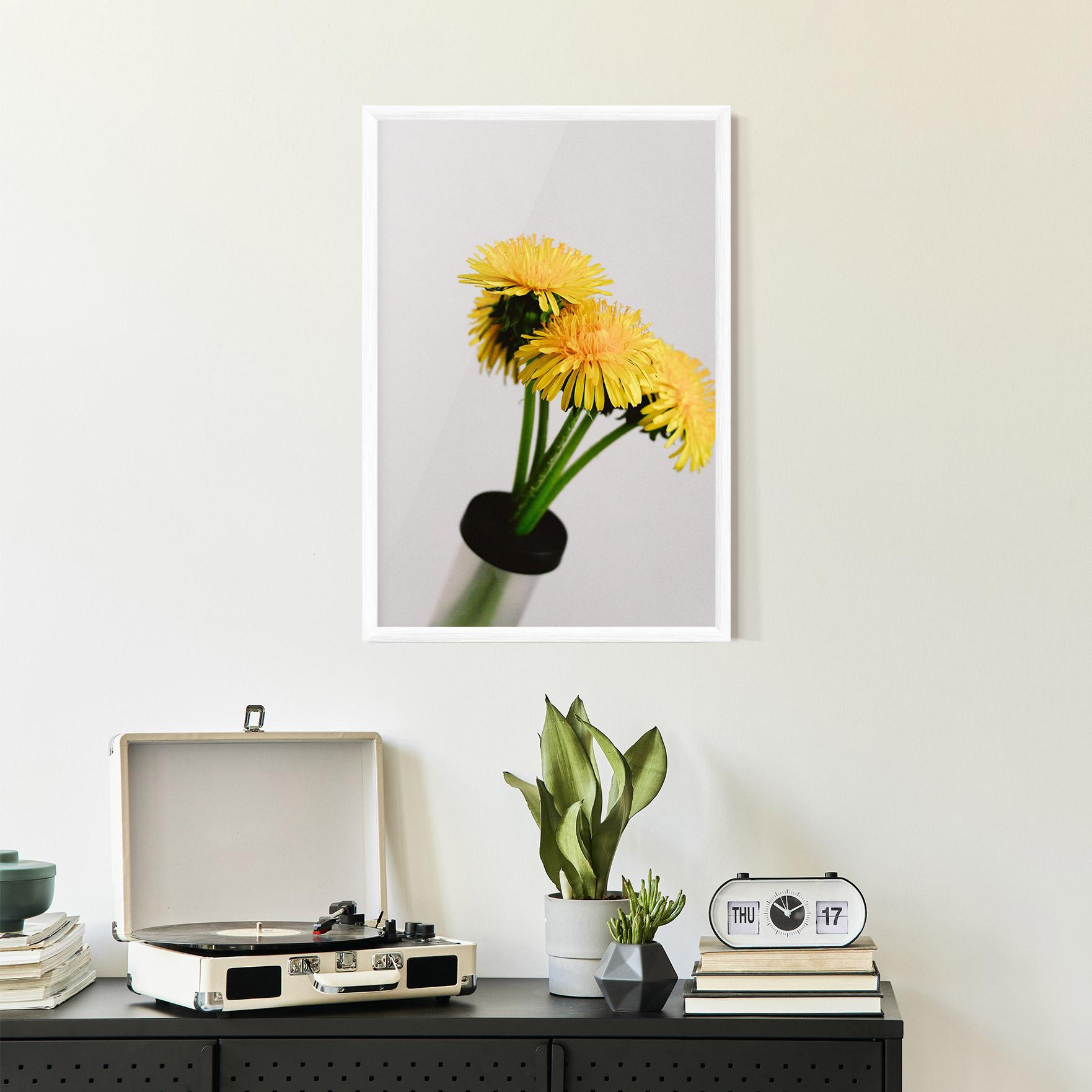 Рамкиран постер Yellow mockup 2