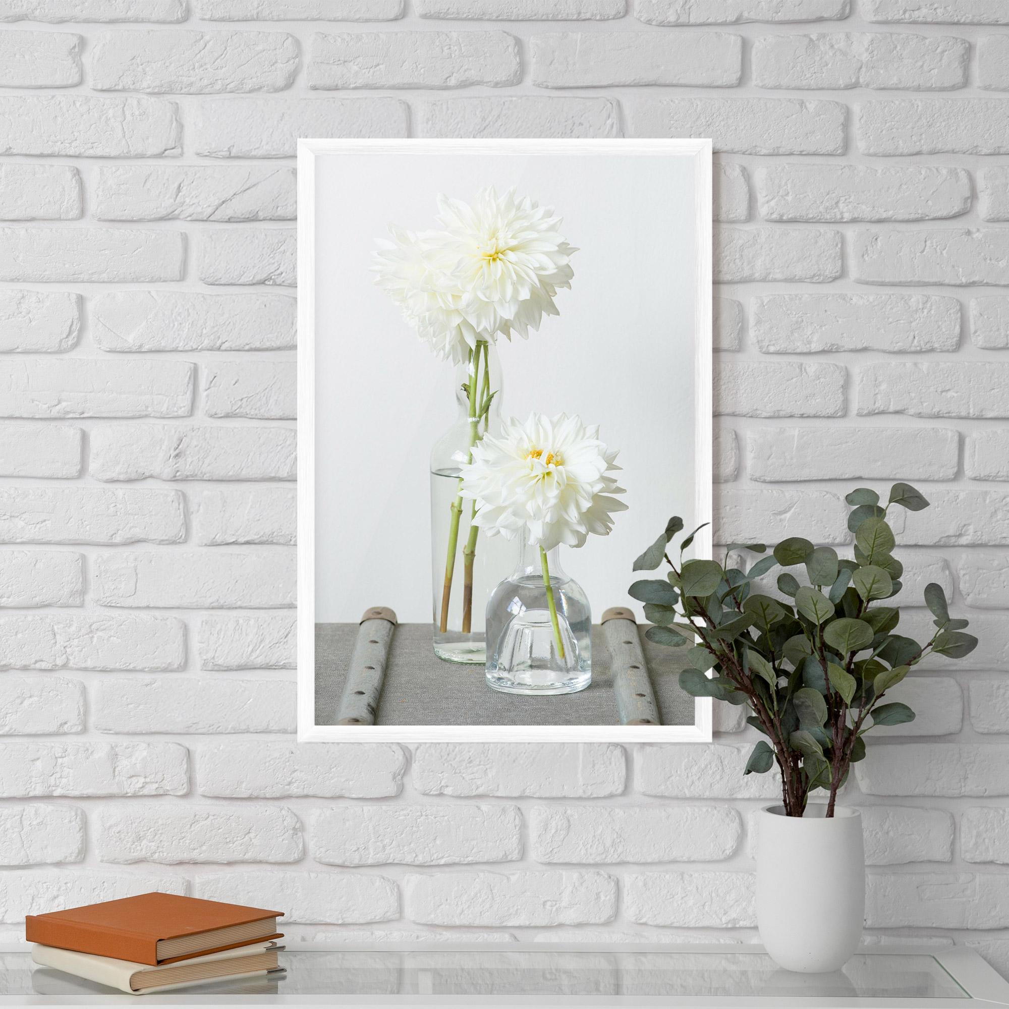 Рамкиран постер Big Flower Vase mockup 5