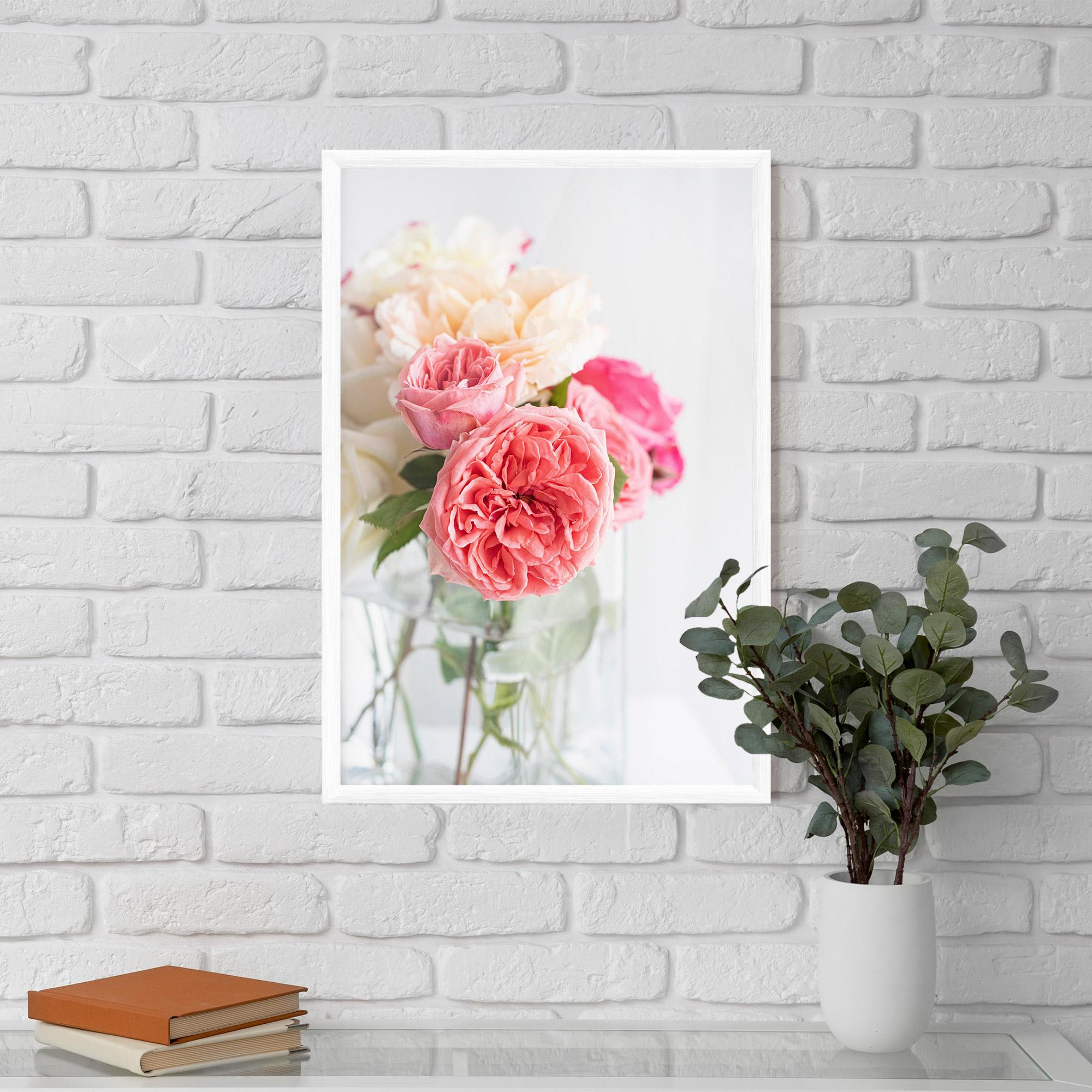 Рамкиран постер Pink Rose Vase mockup 5