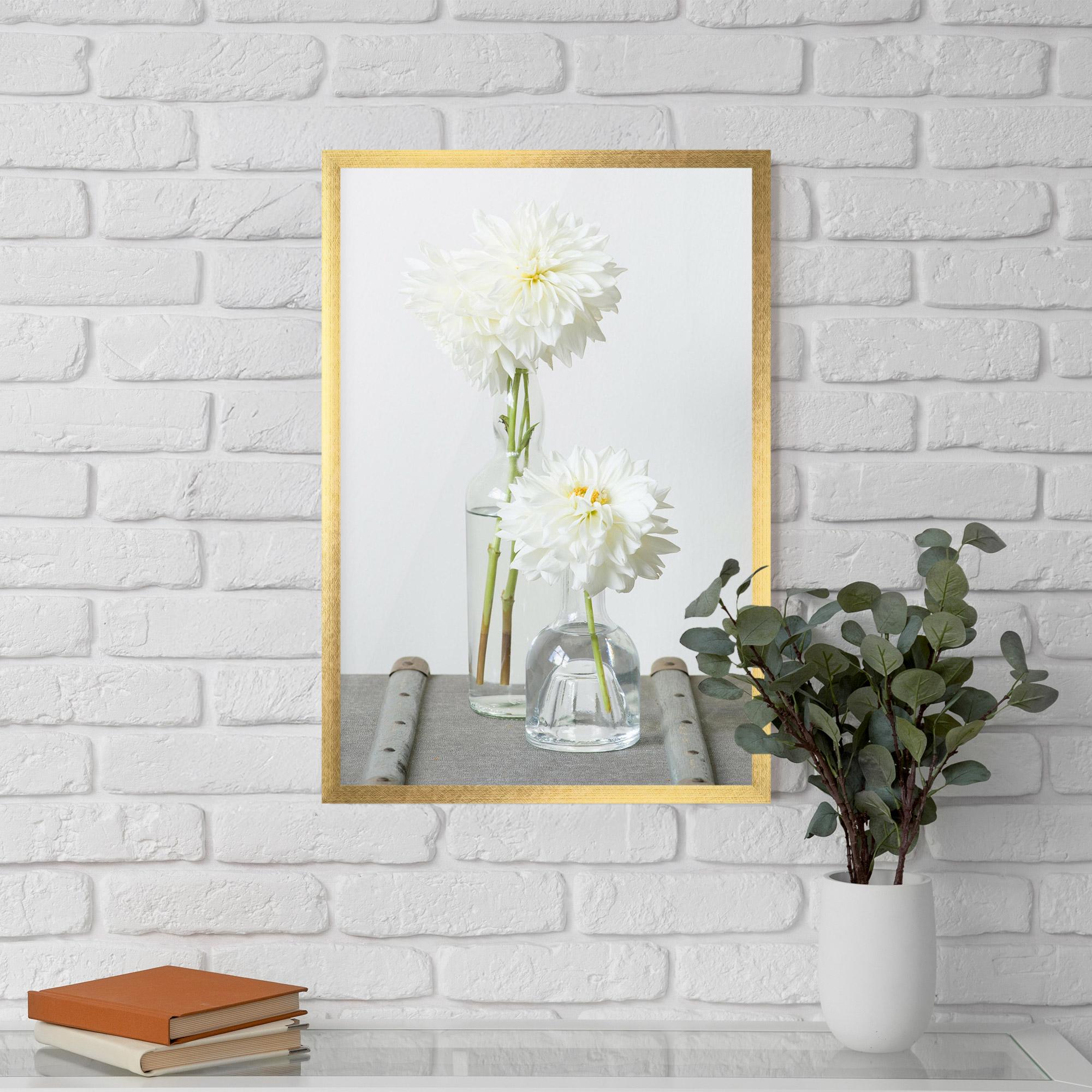 Рамкиран постер Big Flower Vase mockup 5