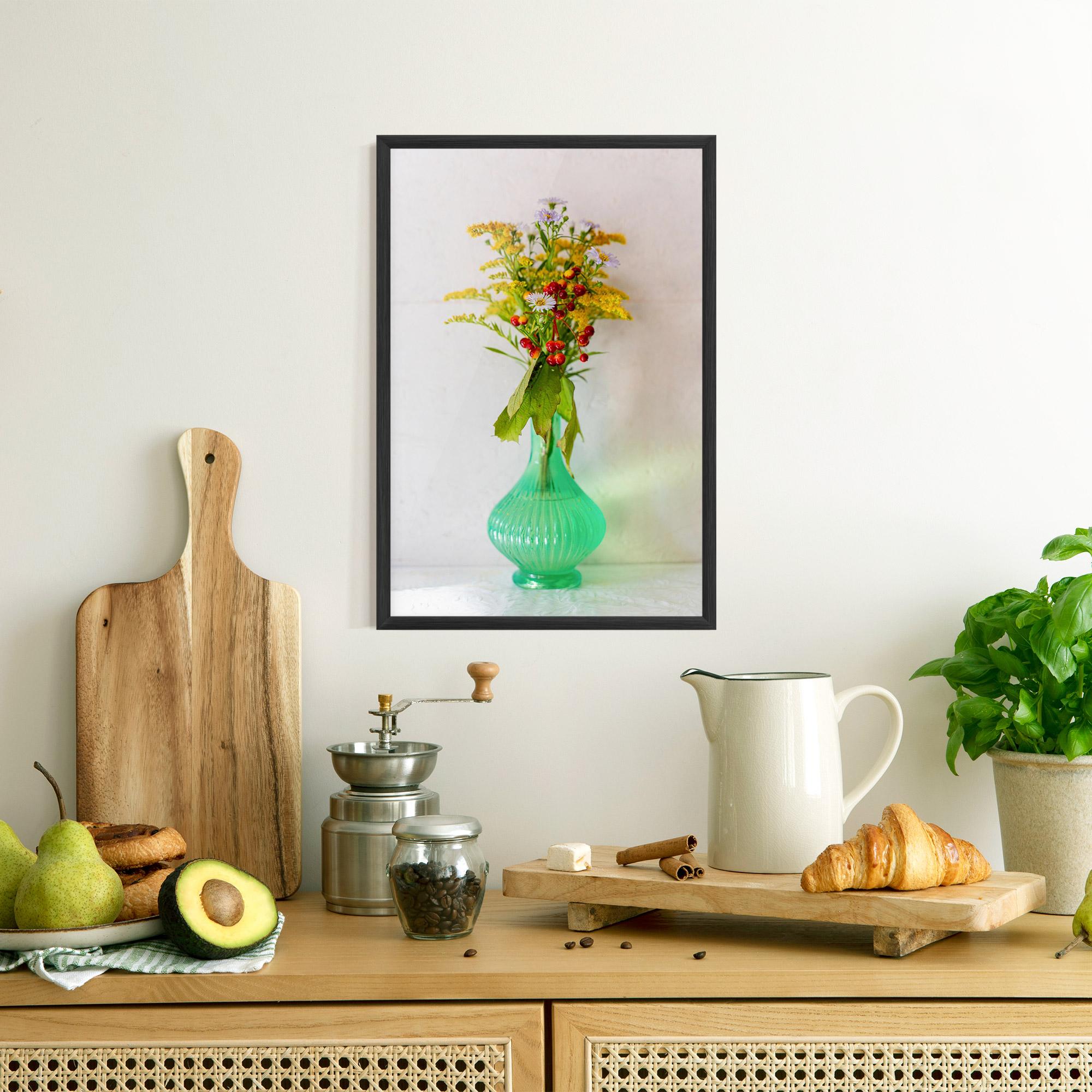 Рамкиран постер Green Pretty Vase mockup 8