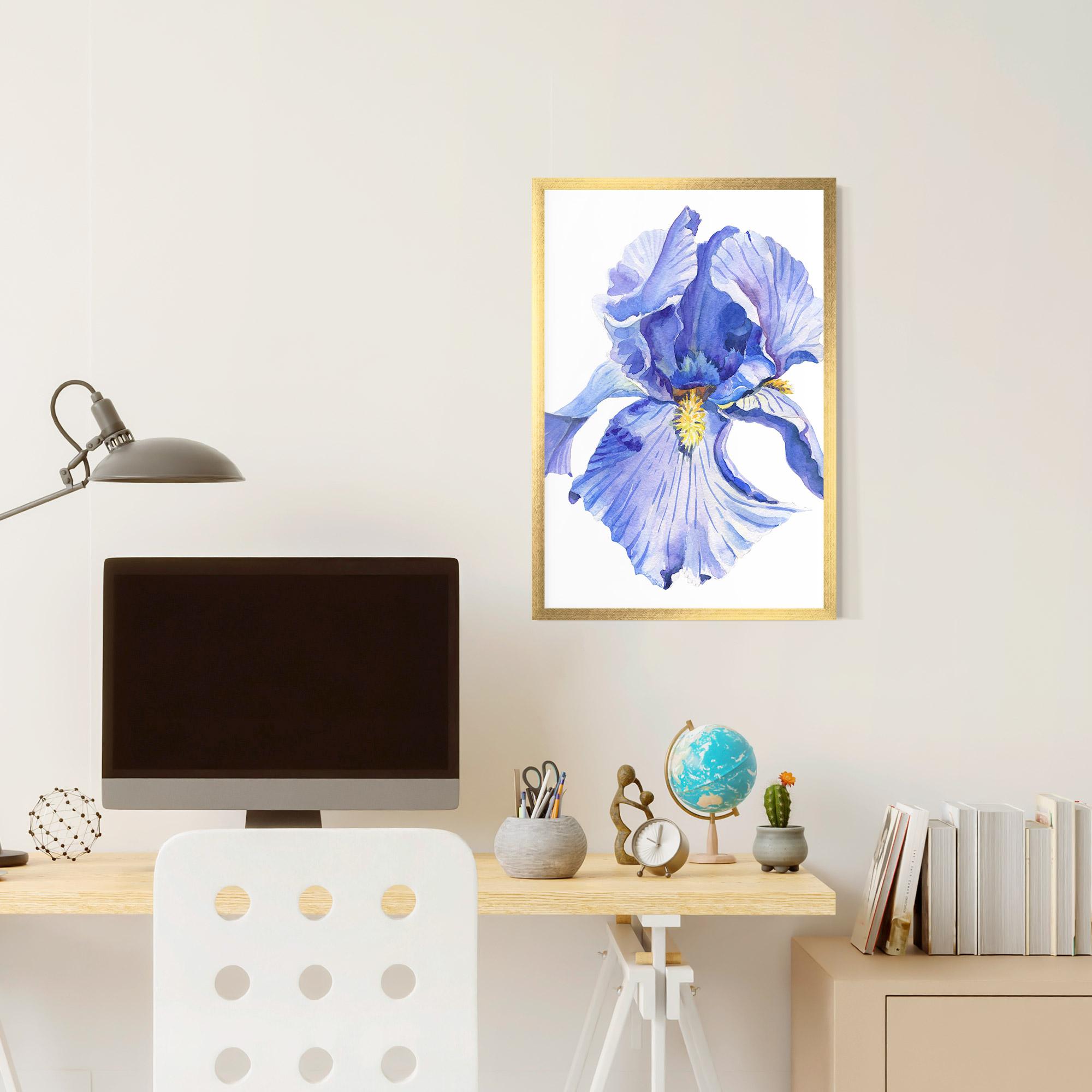 Рамкиран постер Purple Iris On White mockup 6
