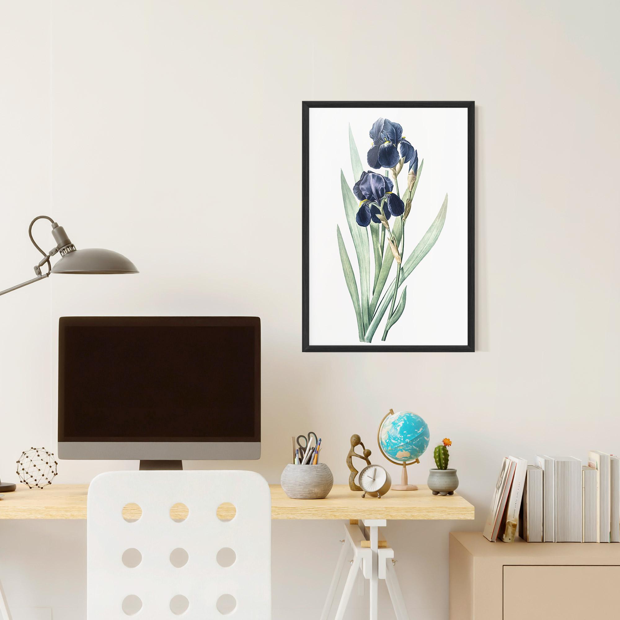 Рамкиран постер Dark Blue Iris mockup 6