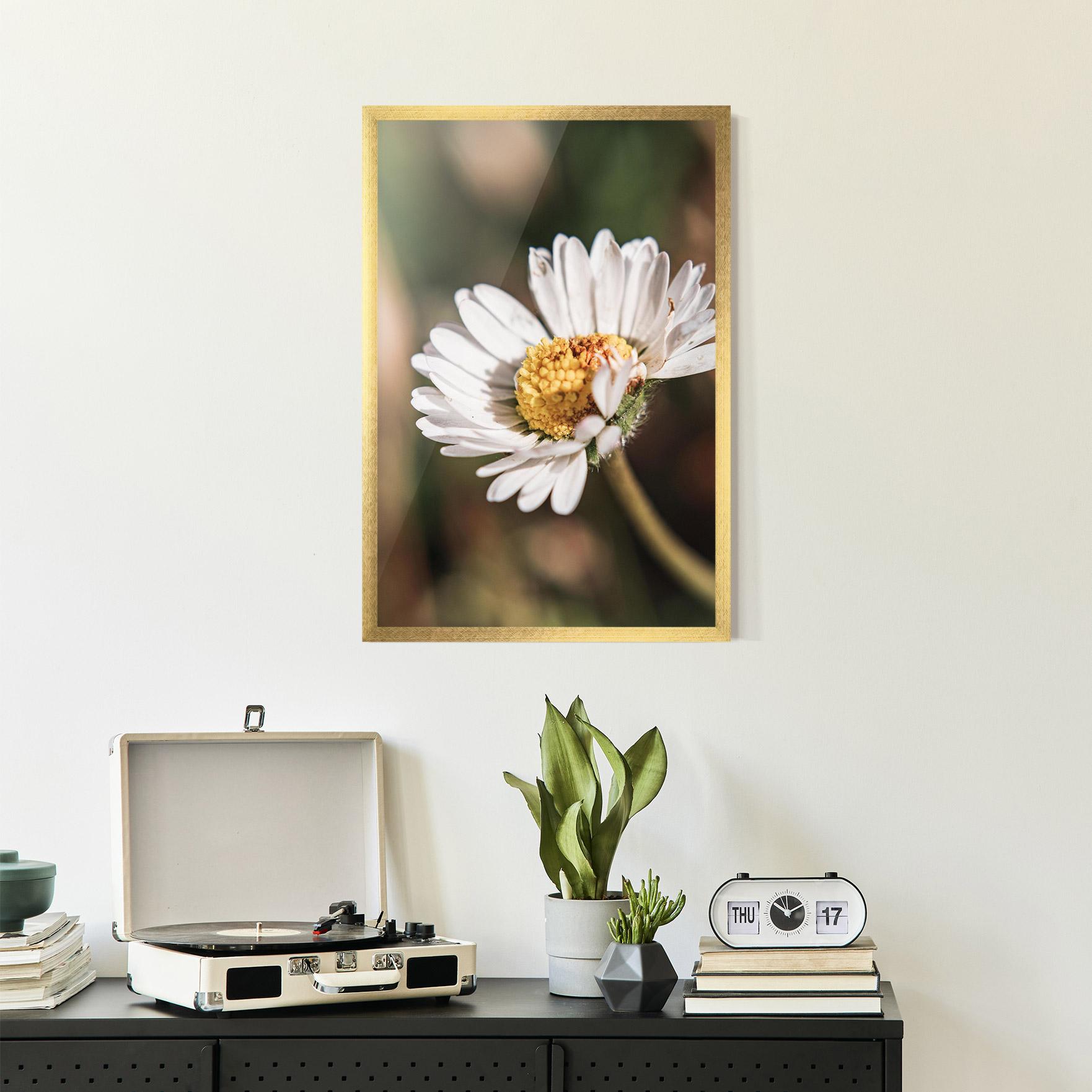 Рамкиран постер Yellow Pastel Daisy mockup 2