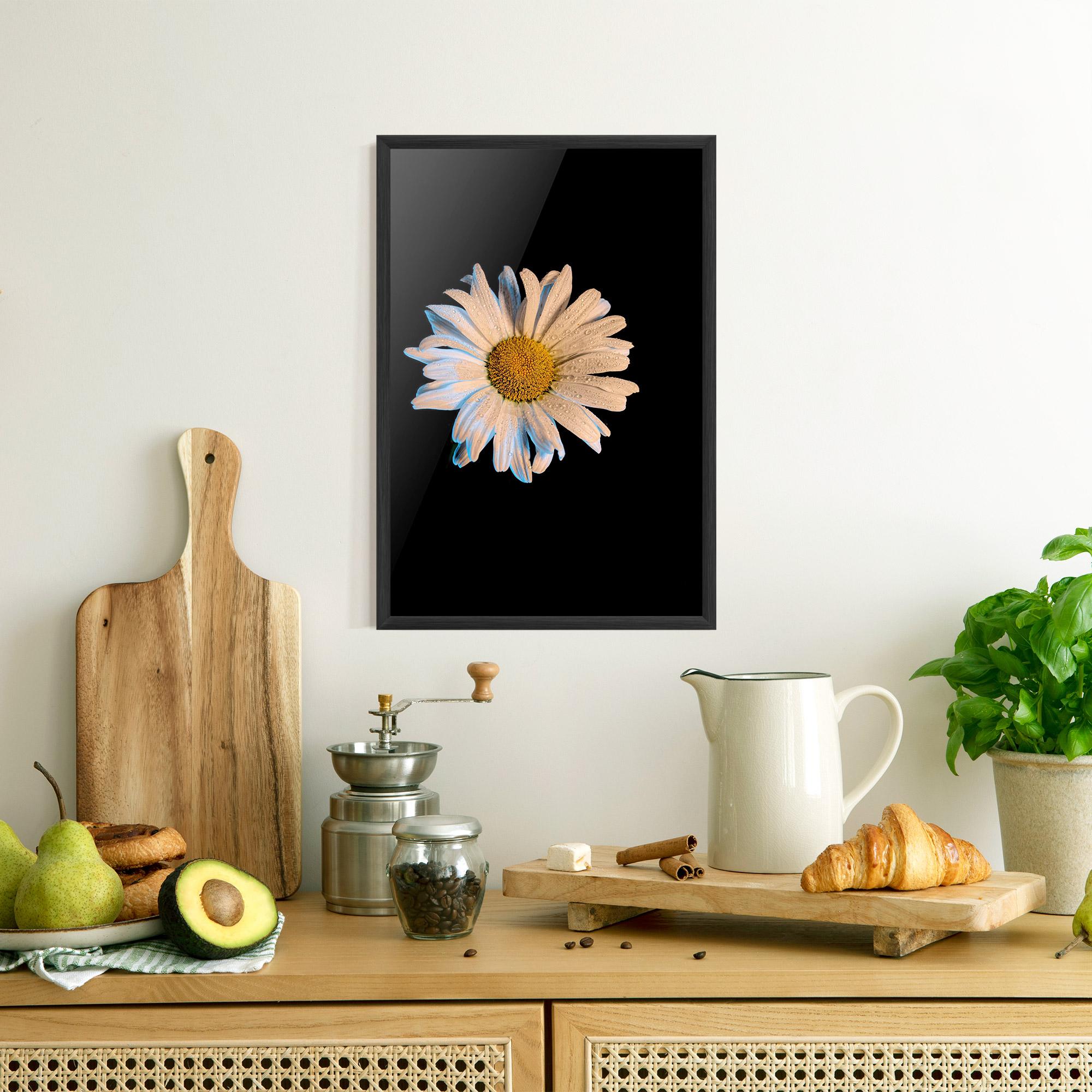 Рамкиран постер Daisy mockup 8