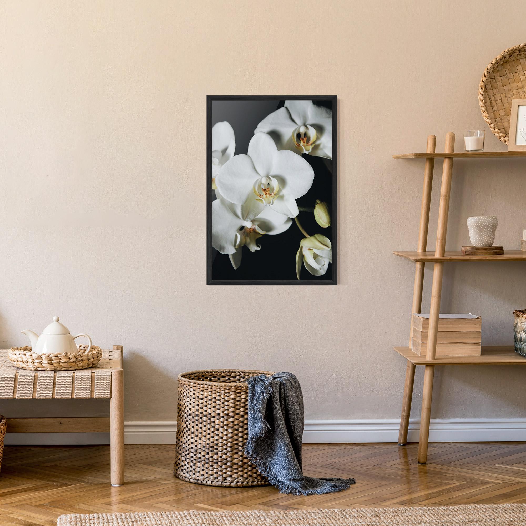 Рамкиран постер White Orchid On Black mockup 9