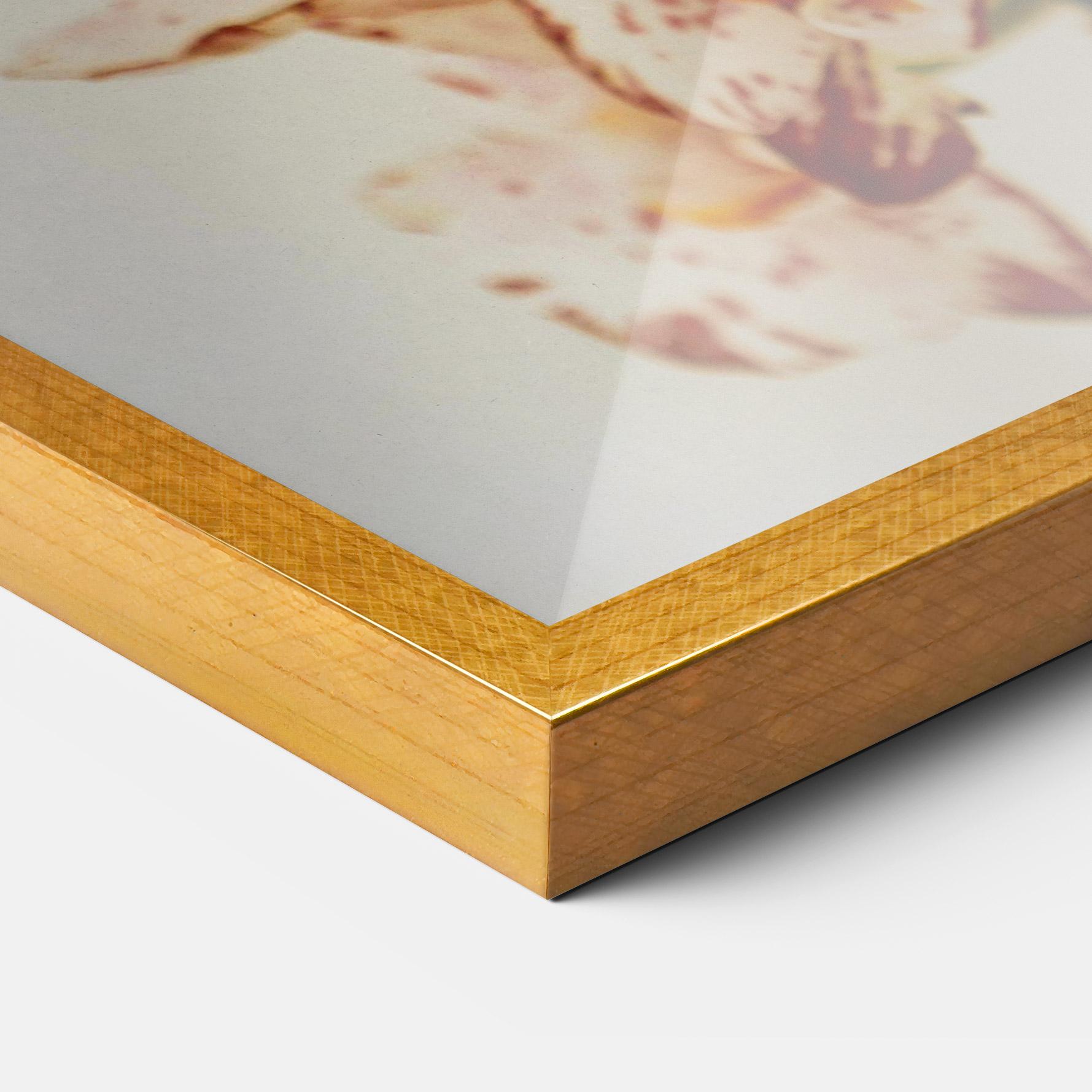 Рамкиран постер Red White Orchids mockup 3