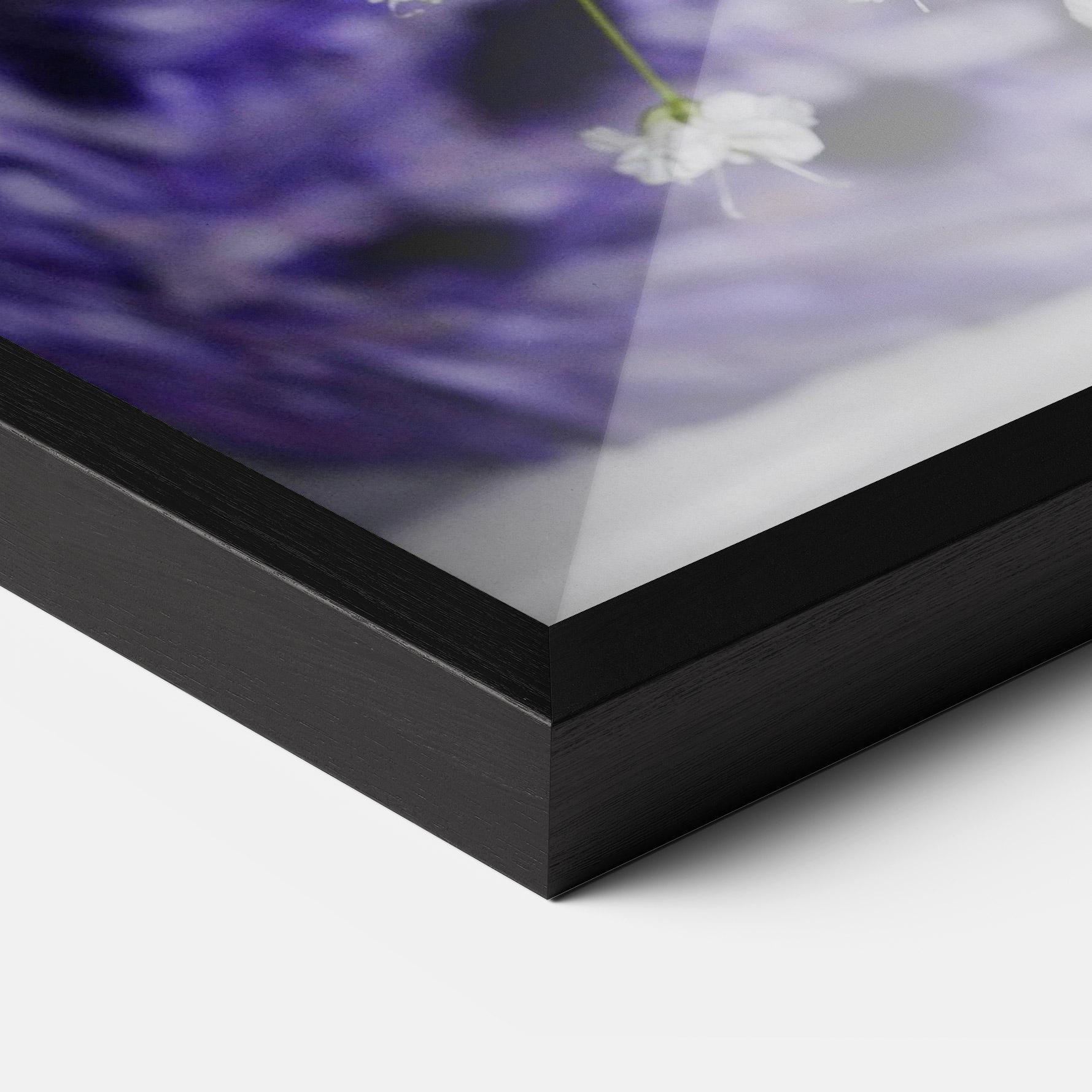 Рамкиран постер Purple Orchids mockup 3