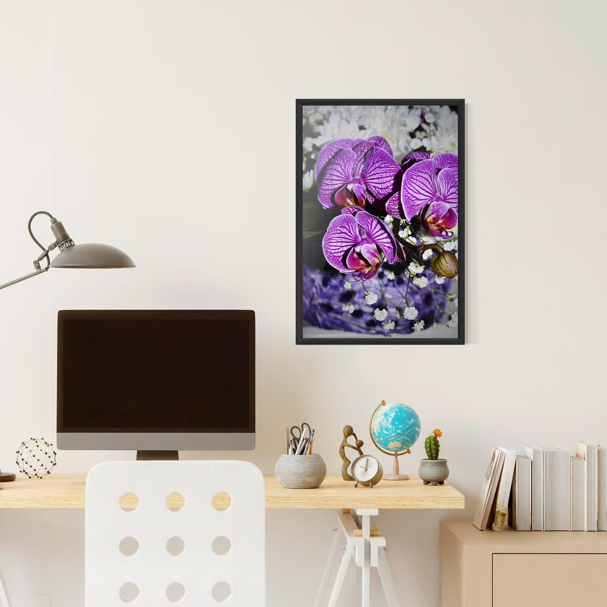 Рамкиран постер Purple Orchids mockup 6