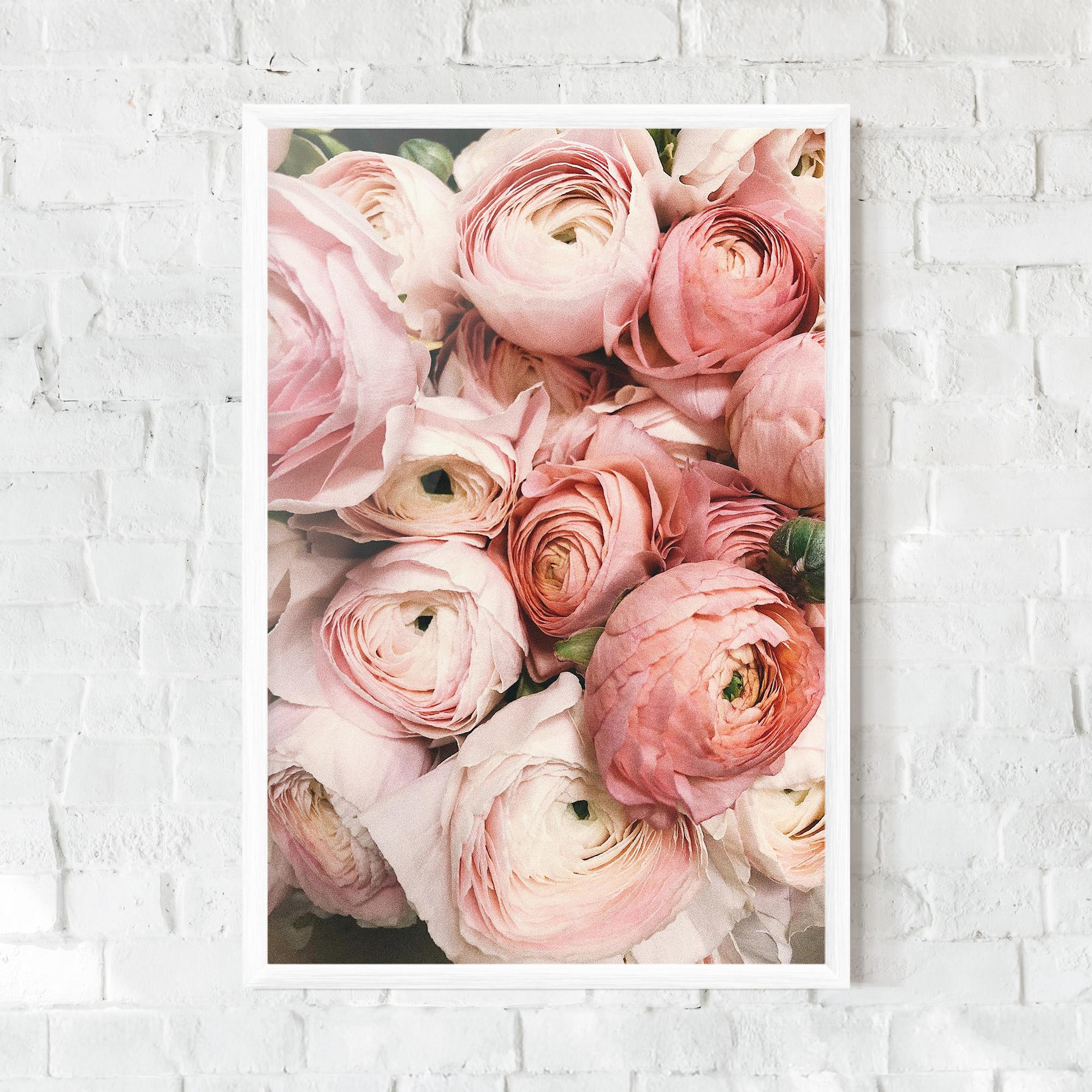 Рамкиран постер Pink Rose Bouquet mockup 0
