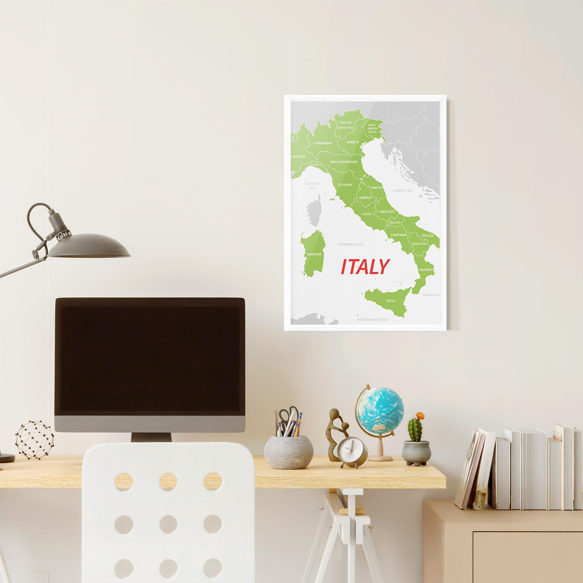 Рамкиран постер Italy Green Map mockup 6