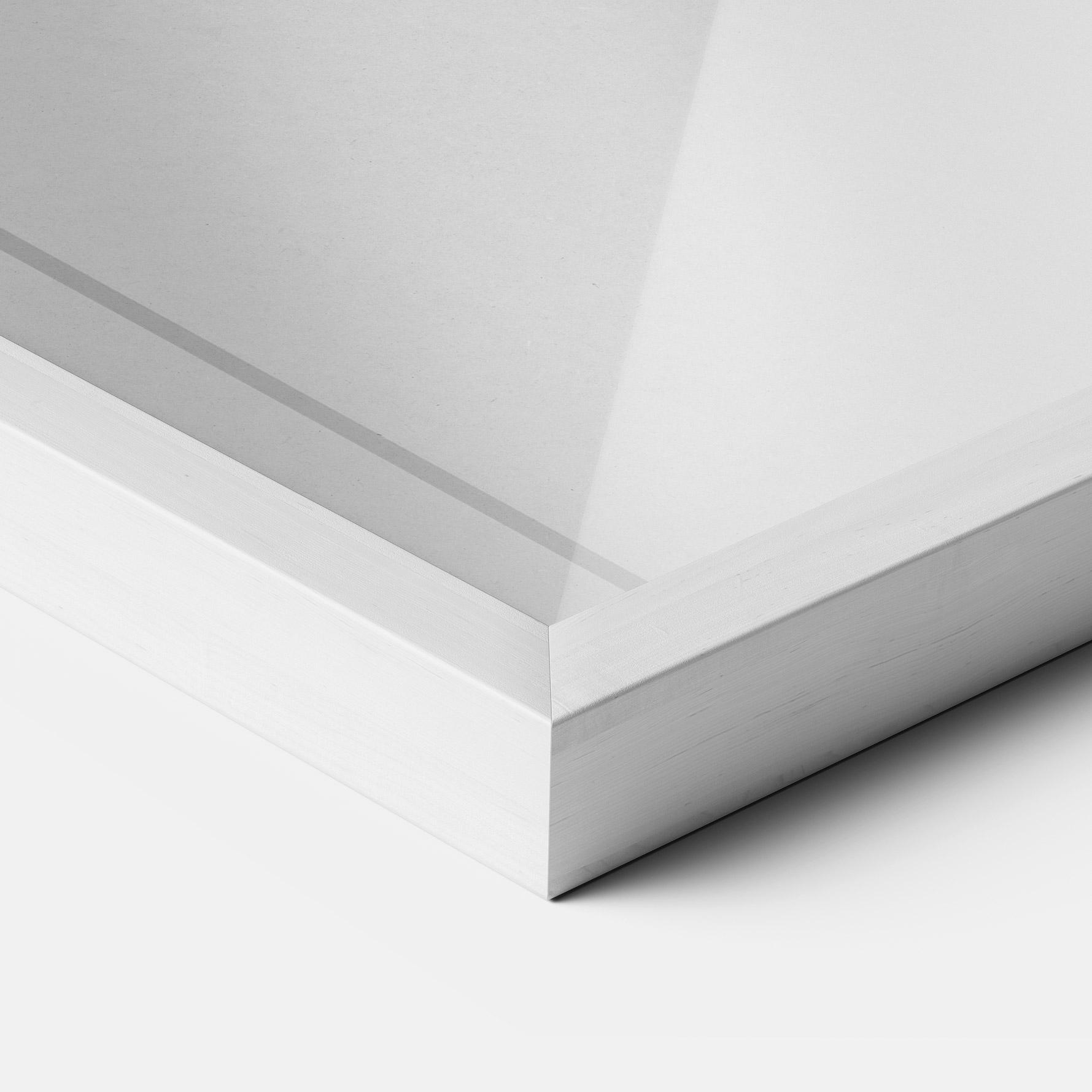 Рамкиран постер White Formula 1 mockup 3