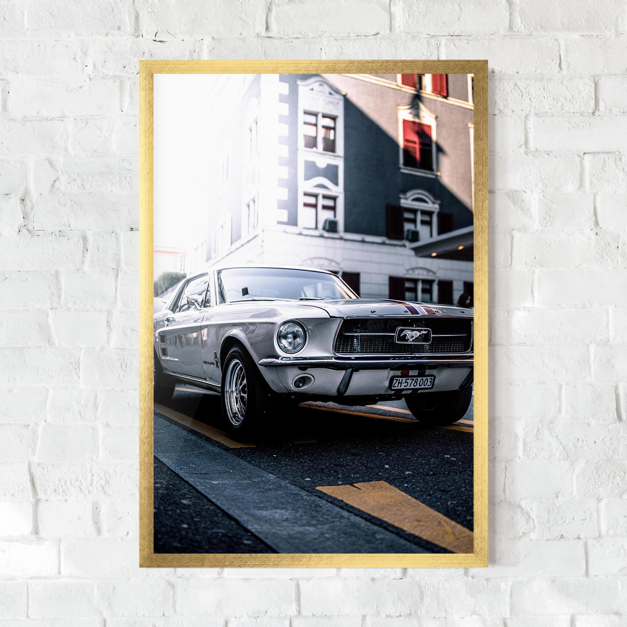 Рамкиран постер Vintage White Car mockup 0