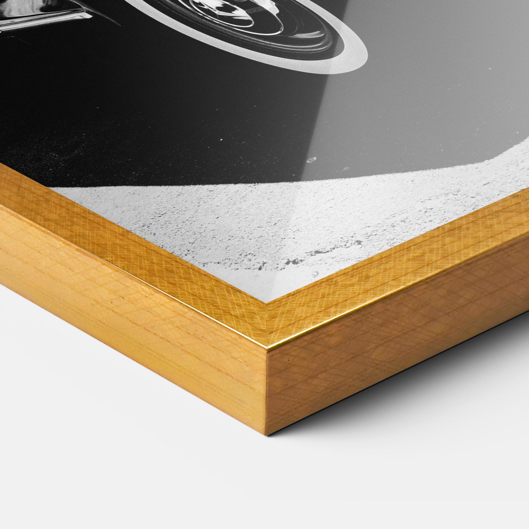 Рамкиран постер Old Black Car mockup 3