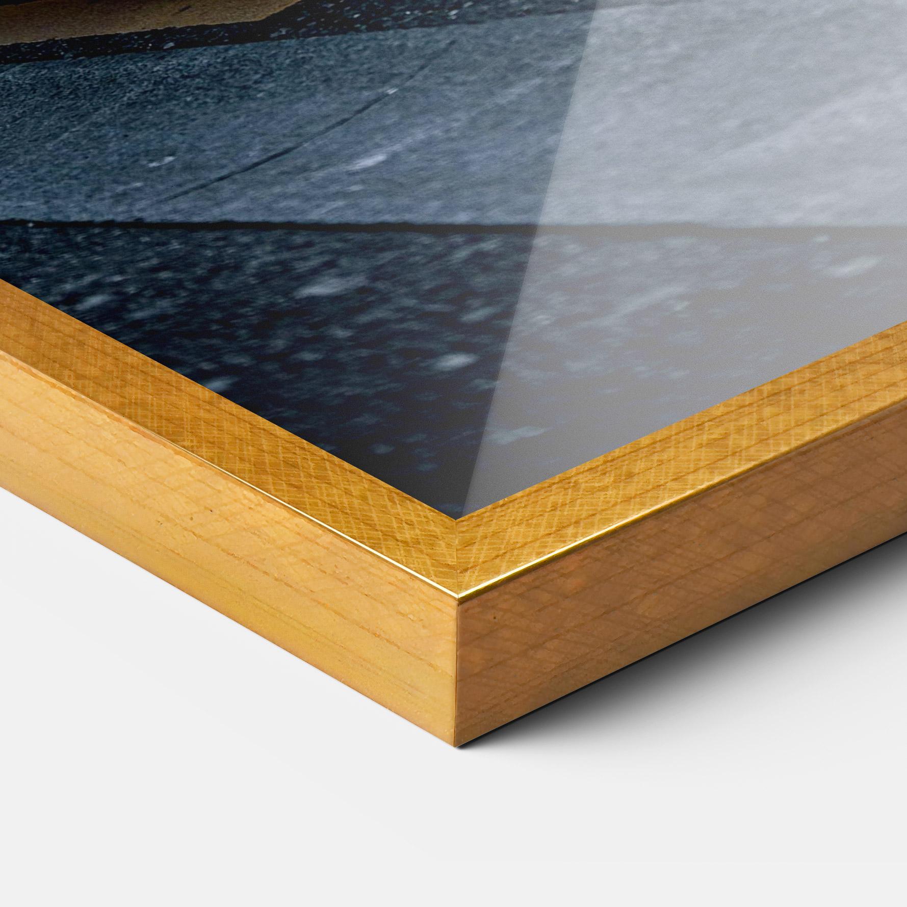 Рамкиран постер Vintage White Car mockup 3