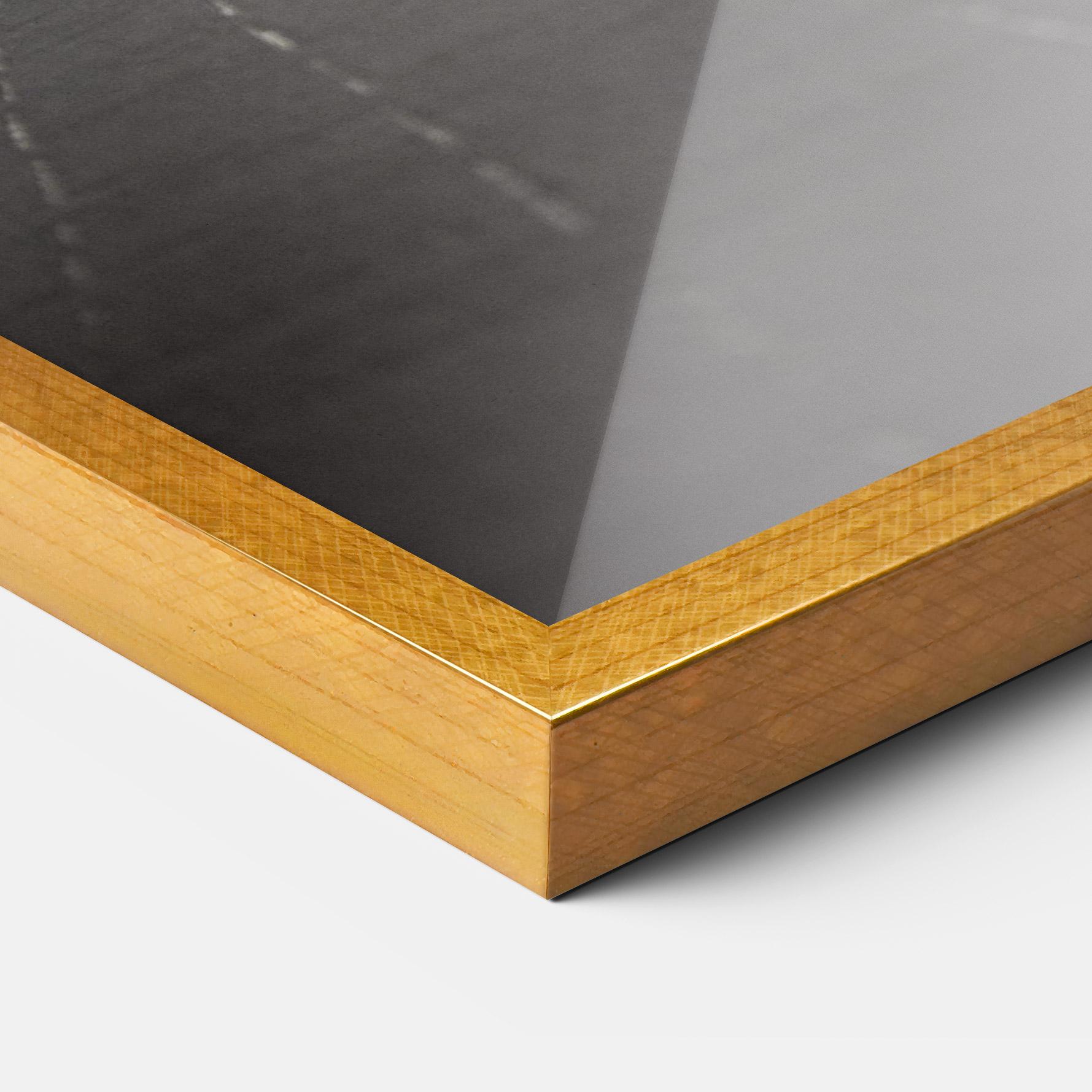 Рамкиран постер White Vintage Car mockup 3