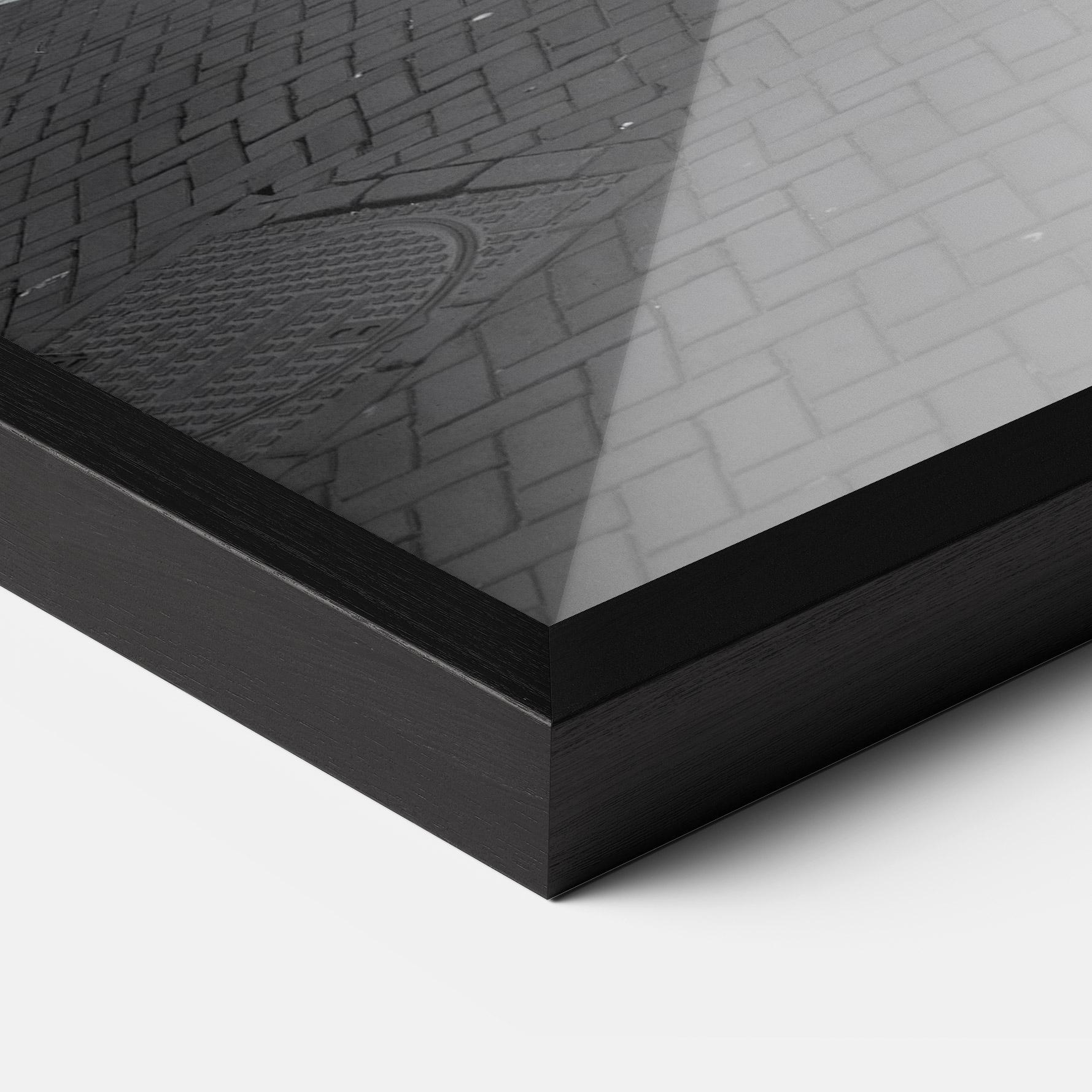 Рамкиран постер Black Old Car mockup 3