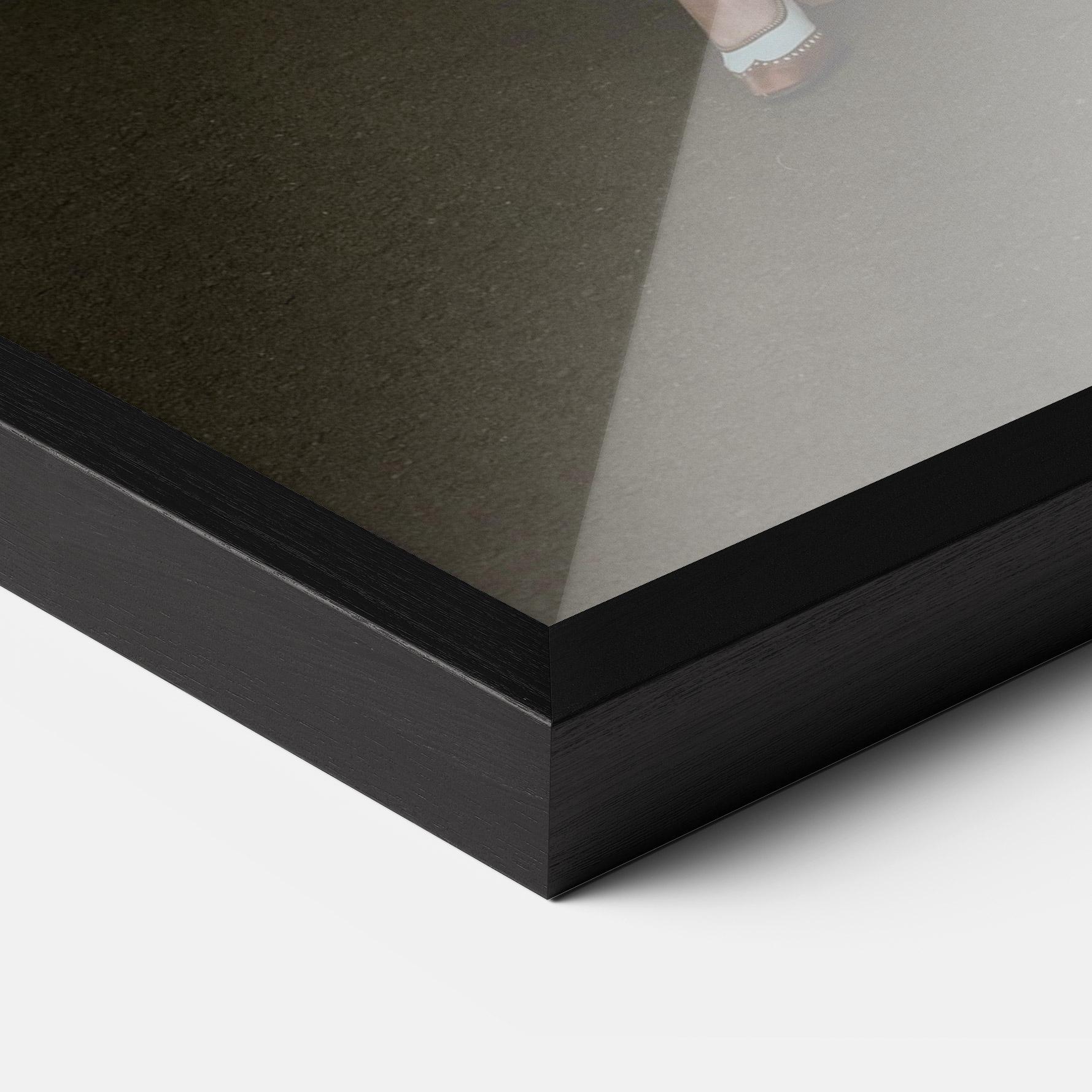 Рамкиран постер Lady Vintage Cat mockup 3