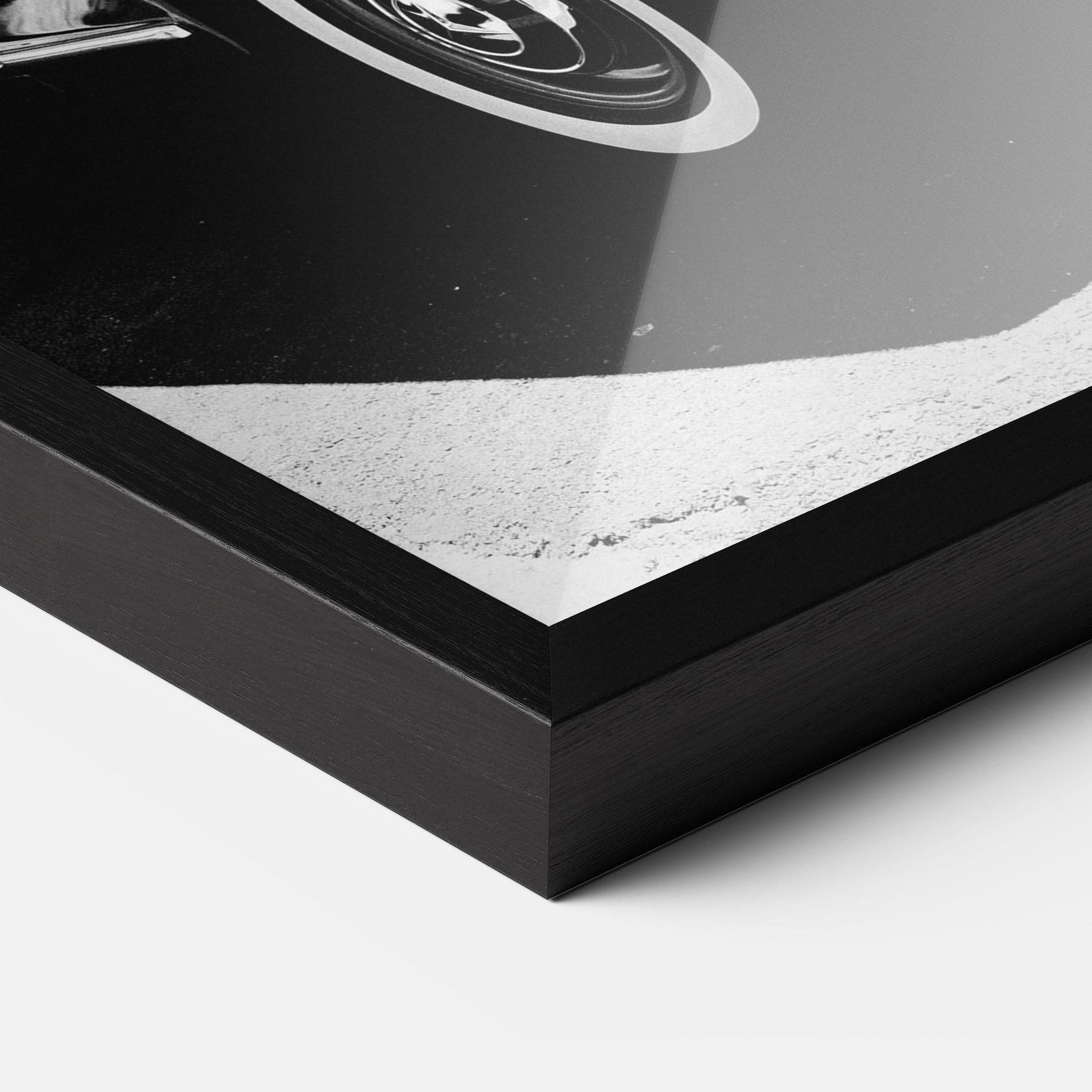 Рамкиран постер Old Black Car mockup 3