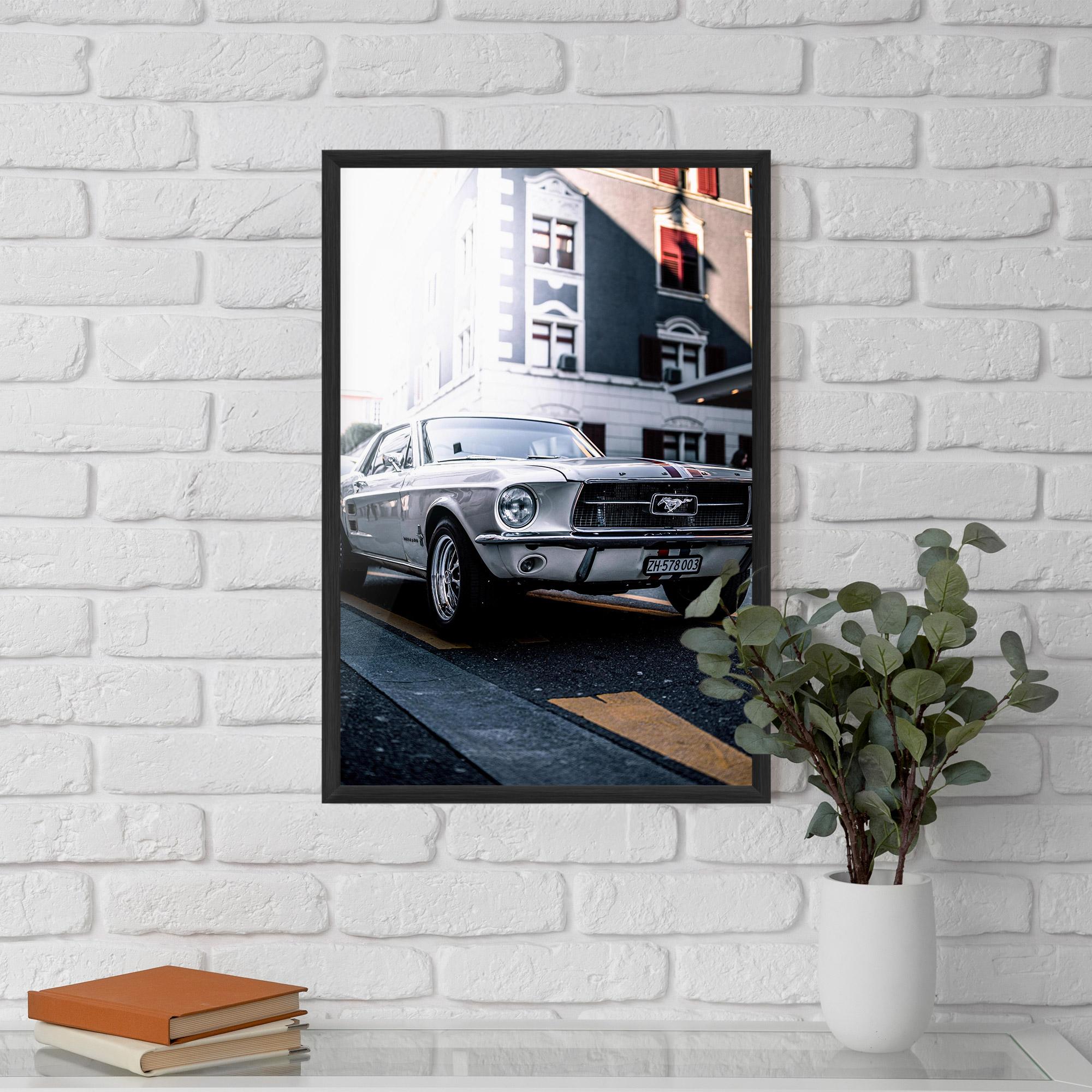 Рамкиран постер Vintage White Car mockup 5