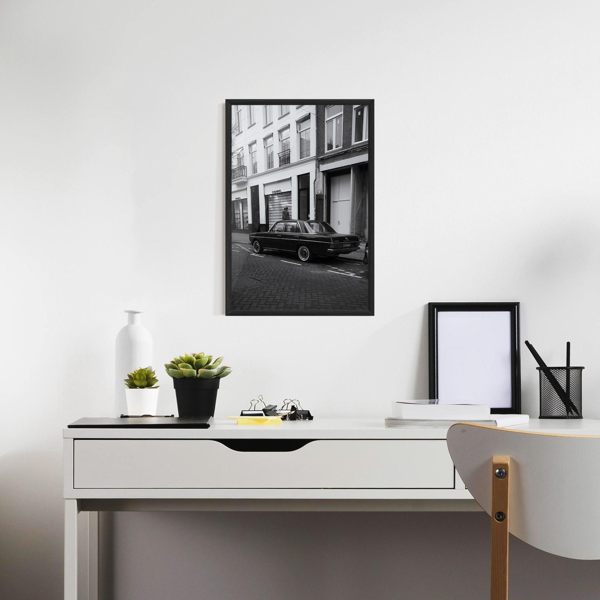 Рамкиран постер Black Old Car mockup 7