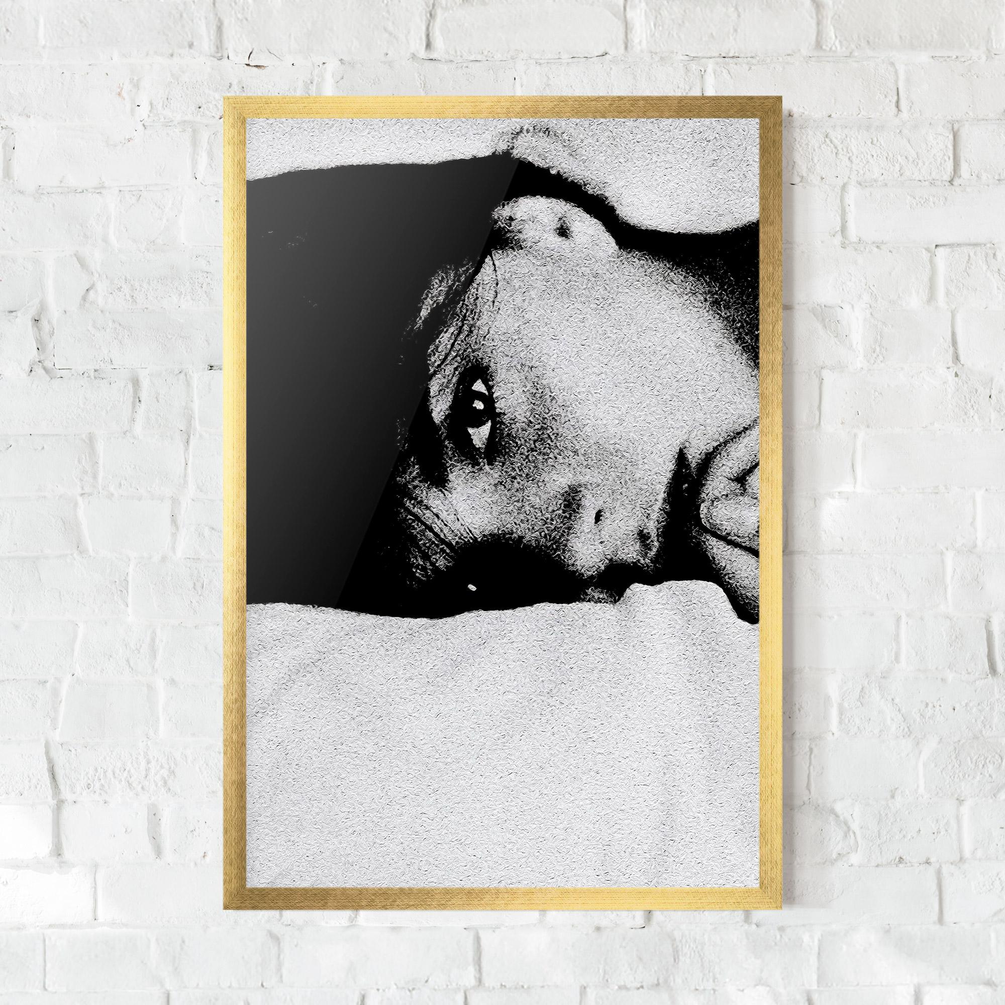 Рамкиран постер Eye Contact mockup 0