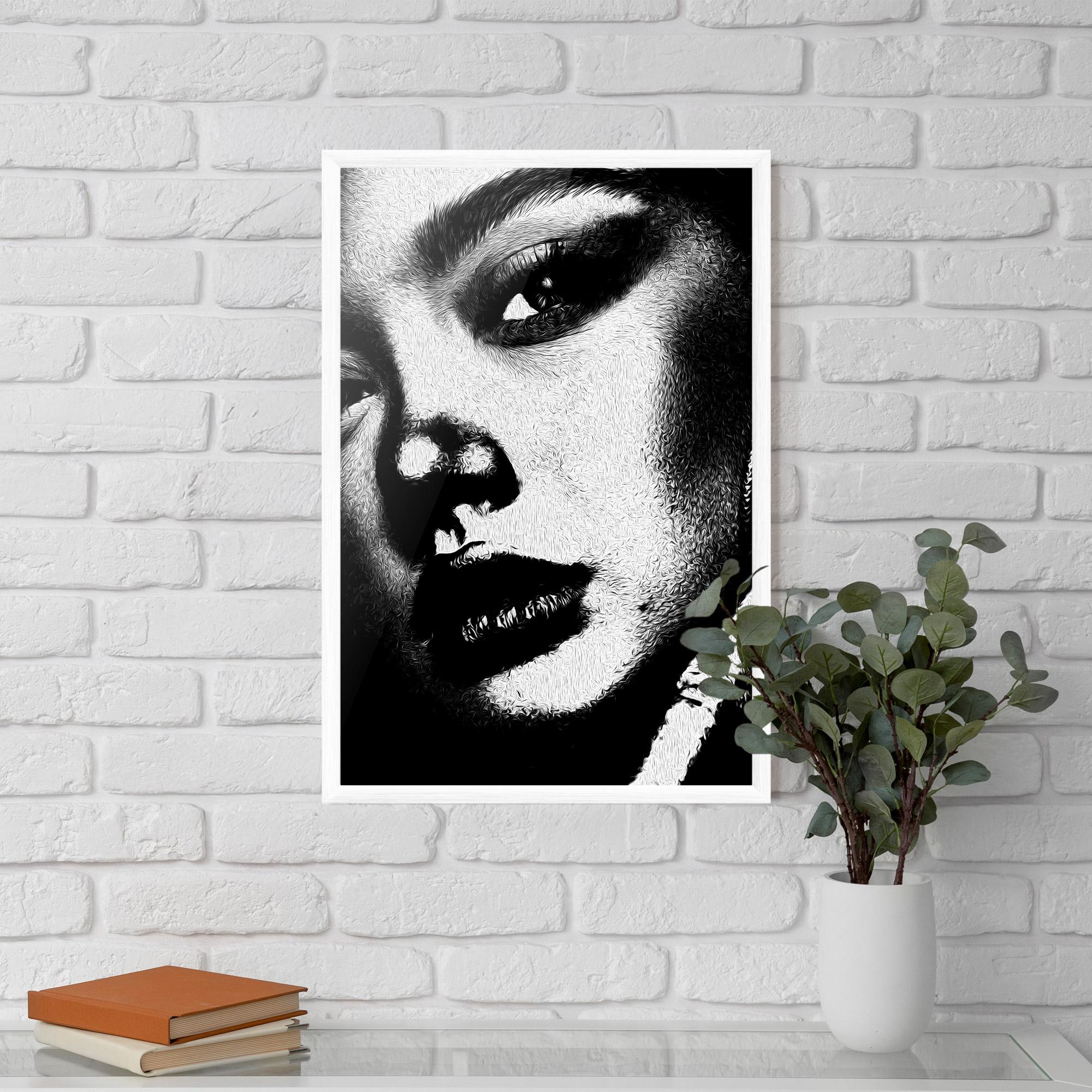 Рамкиран постер White Light Face mockup 5